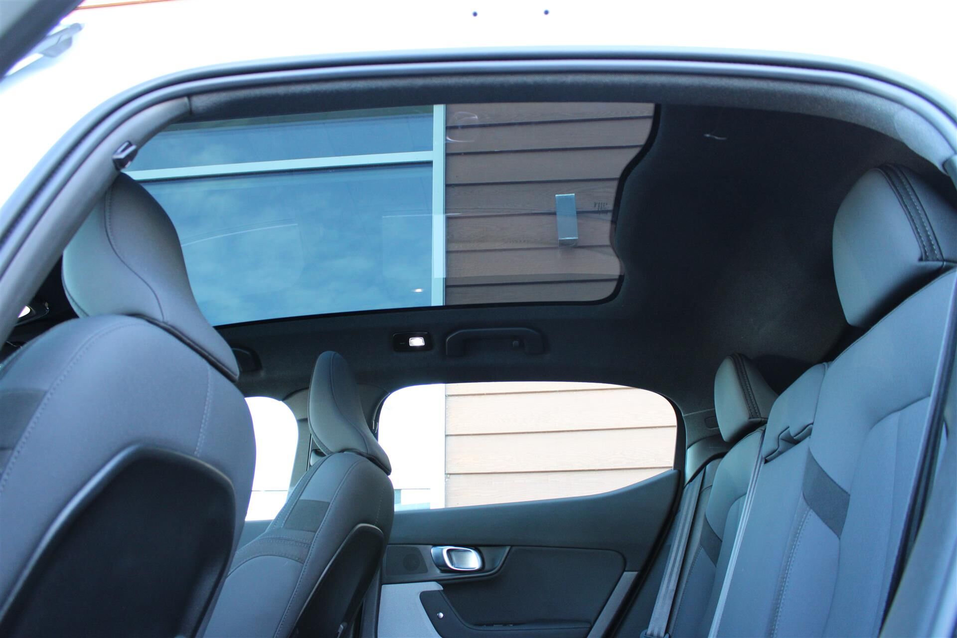 Billede af Polestar 2 EL Long Range Plus AWD 408HK 5d Aut.