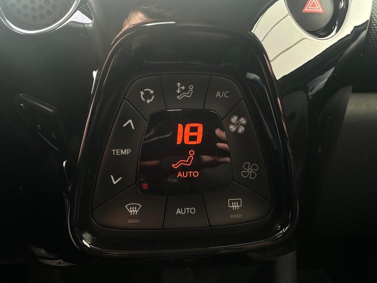 Billede af Citroën C1 1,0 VTi Triumph 72HK 5d