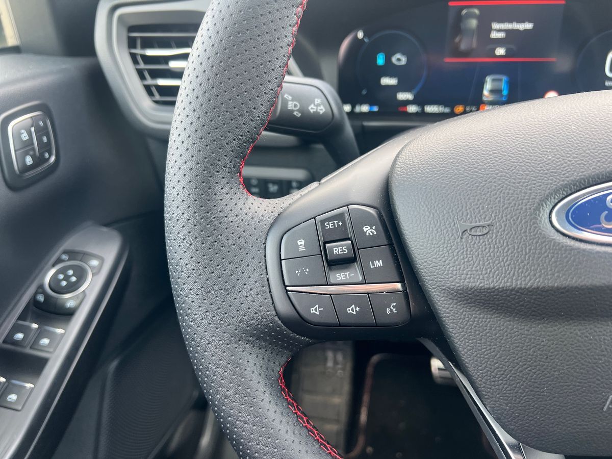 Billede af Ford Kuga 2,5 Plugin-hybrid ST-Line X CVT 243HK 5d Aut.