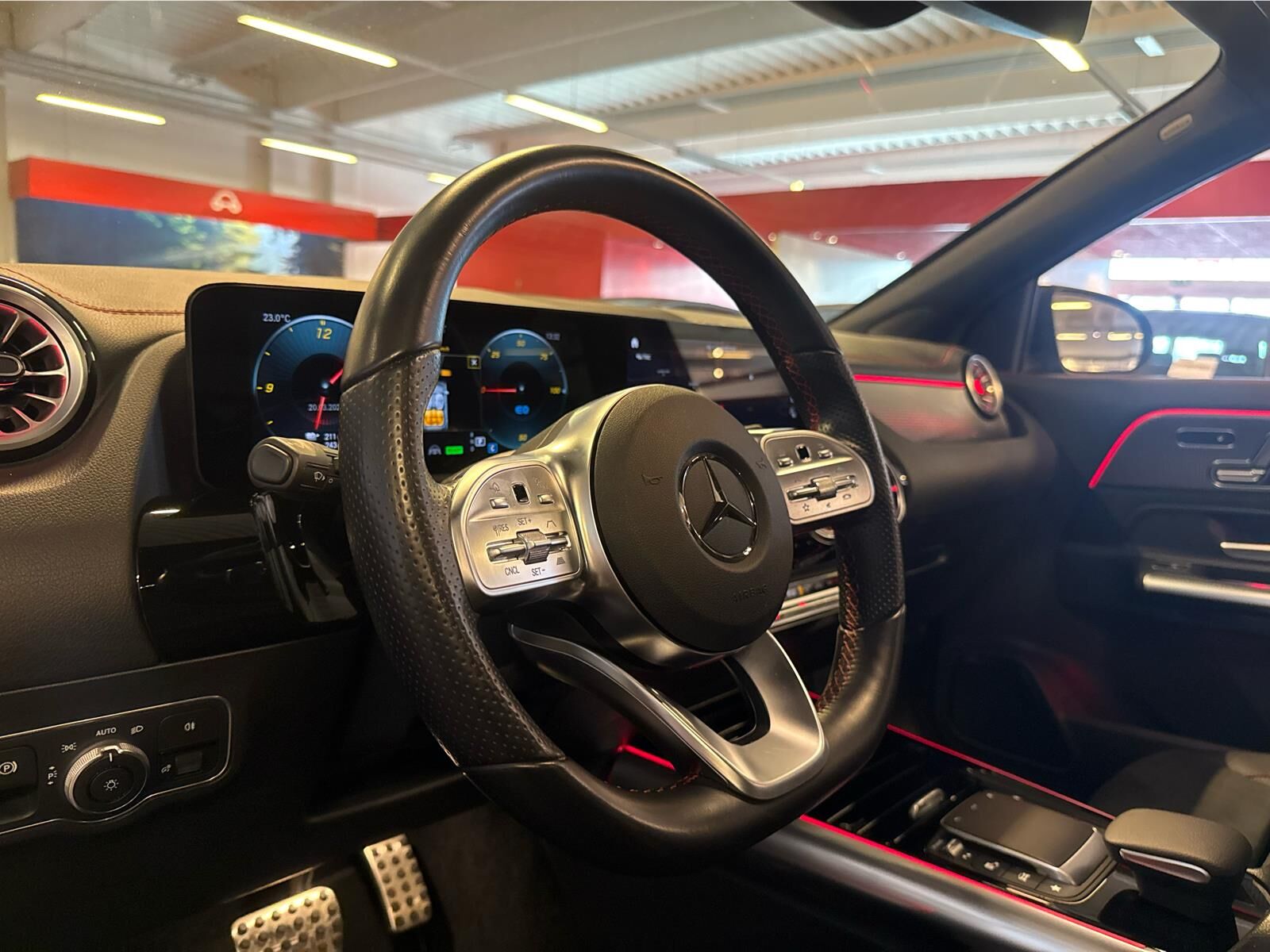 Billede af Mercedes-Benz EQA 250+ EL AMG Line 190HK 5d Aut.