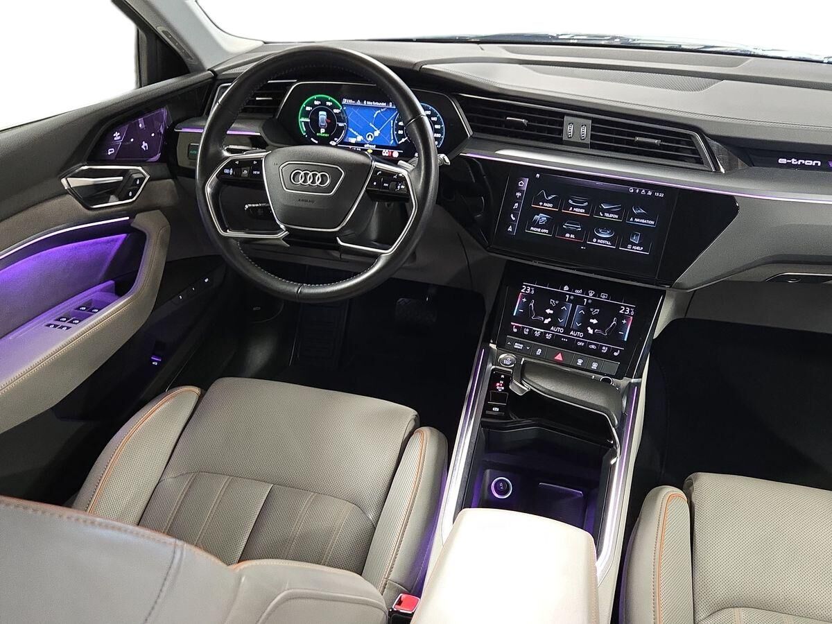 Billede af Audi E-tron 55 Advanced Quattro 408HK 5d Aut.