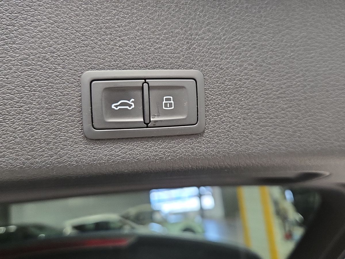Billede af Audi E-tron 55 Advanced Quattro 408HK 5d Aut.