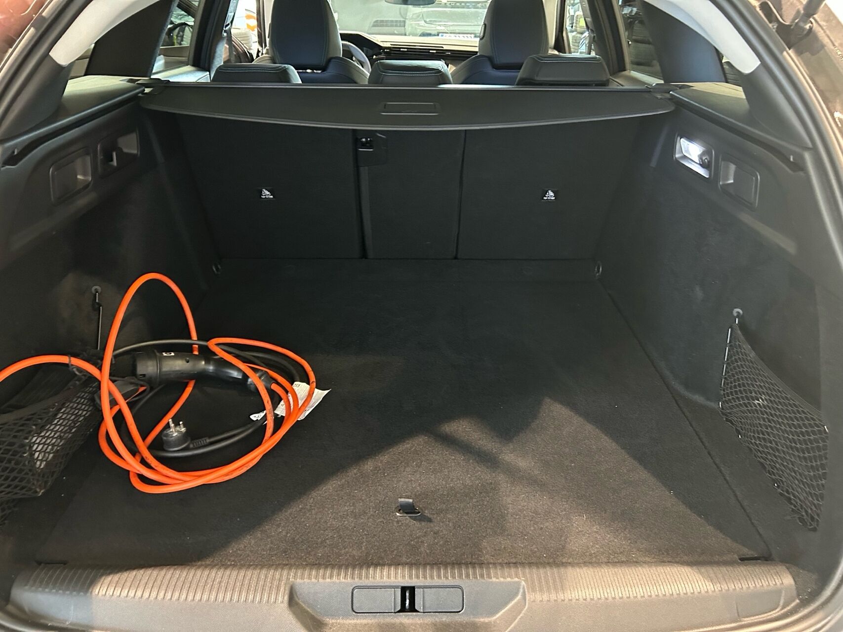 Billede af Peugeot 308 SW 1,6 Plugin-hybrid First Selection EAT8 180HK Stc 8g Aut.