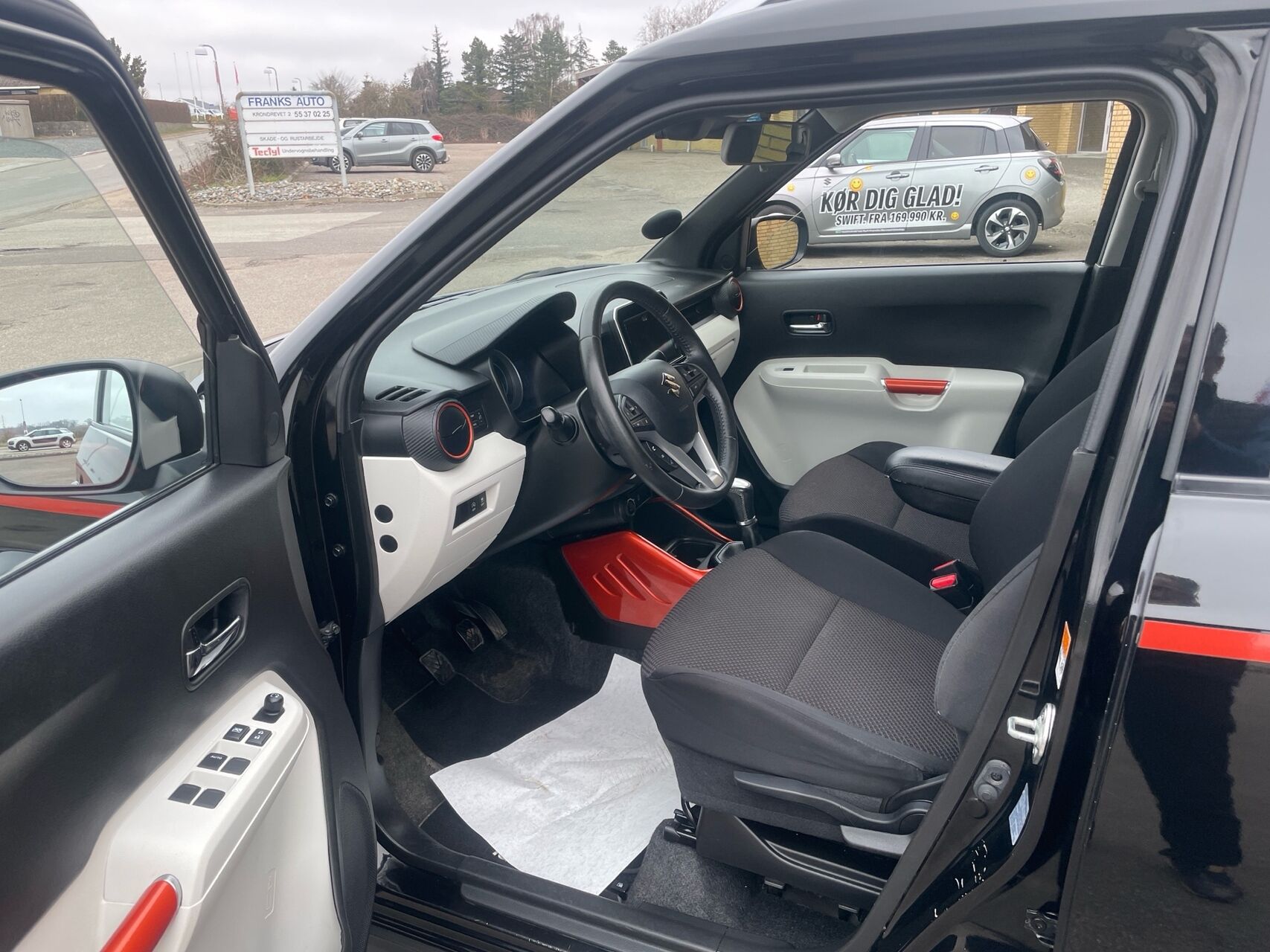 Billede af Suzuki Ignis 1,2 Dualjet  Mild hybrid Adventure Hybrid 90HK 5d