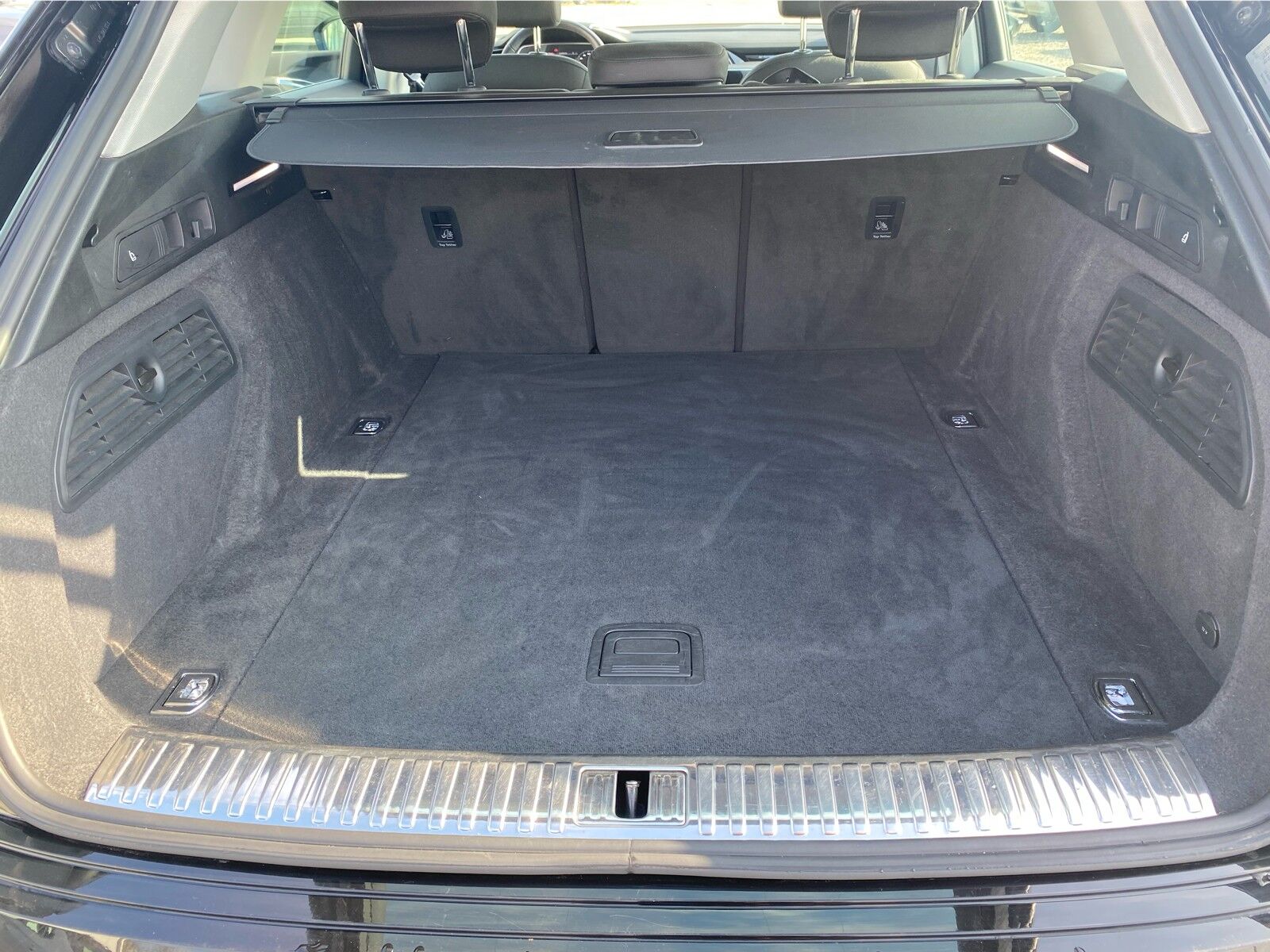 Billede af Audi E-tron 55 Prestige Quattro 408HK 5d Aut.