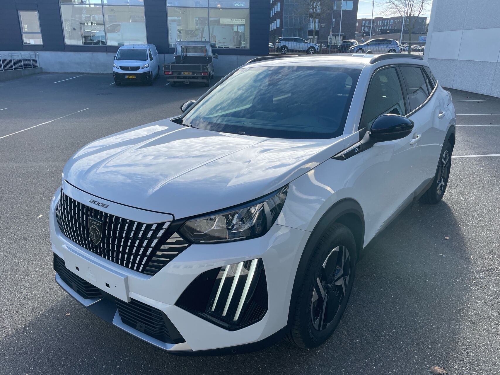 Billede af Peugeot e-2008 EL Allure 156HK 5d Aut.