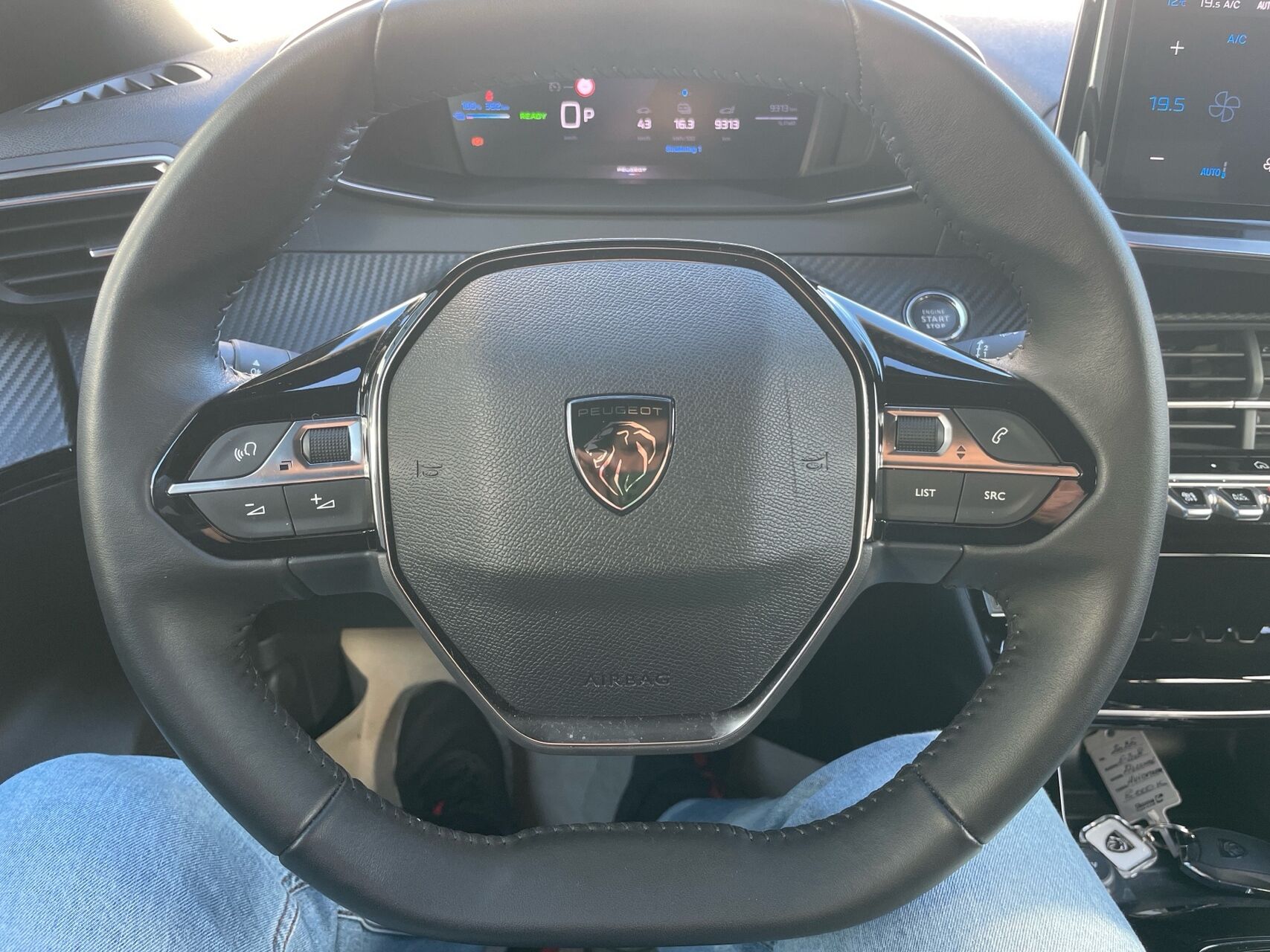 Billede af Peugeot e-2008 EL Allure 156HK 5d Aut.