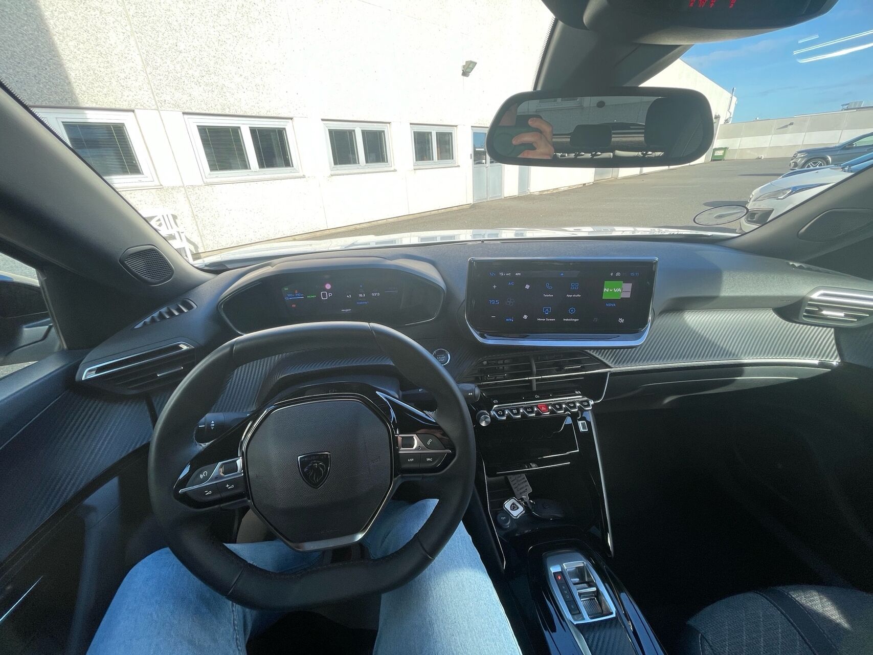 Billede af Peugeot e-2008 EL Allure 156HK 5d Aut.