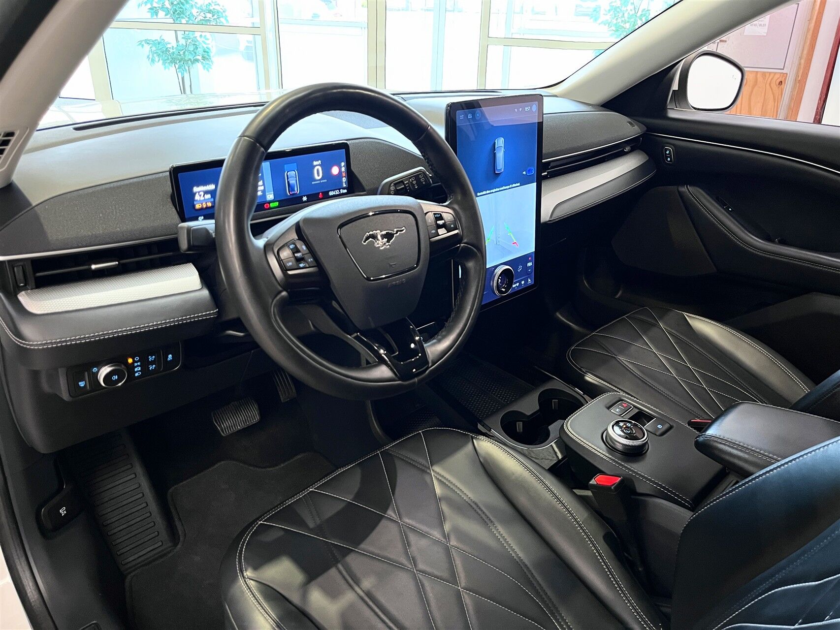 Billede af Ford Mustang Mach-E EL UR 294HK 5d Aut.