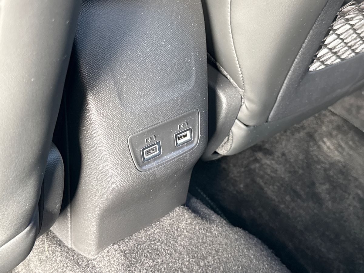 Billede af Peugeot e-2008 EL GT 156HK 5d Aut.