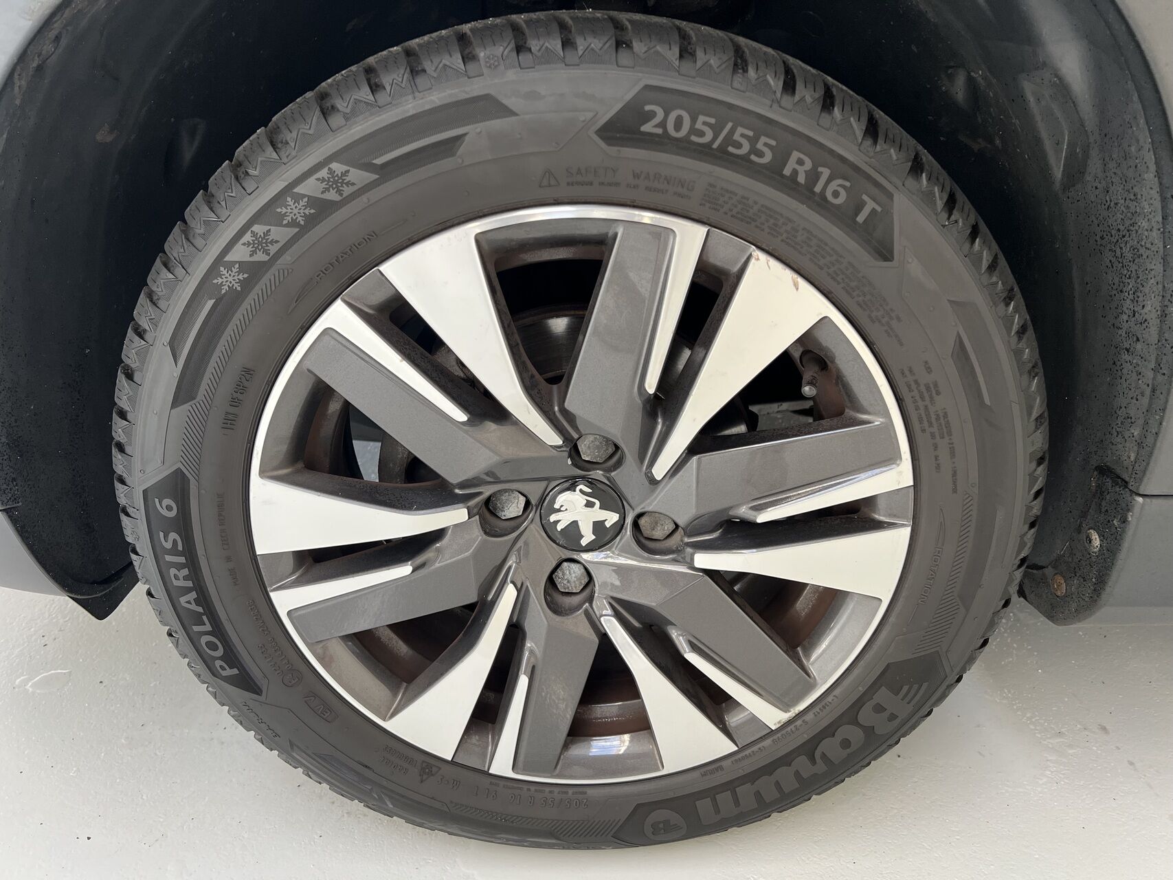 Billede af Peugeot 2008 1,6 BlueHDi Allure Sky 100HK