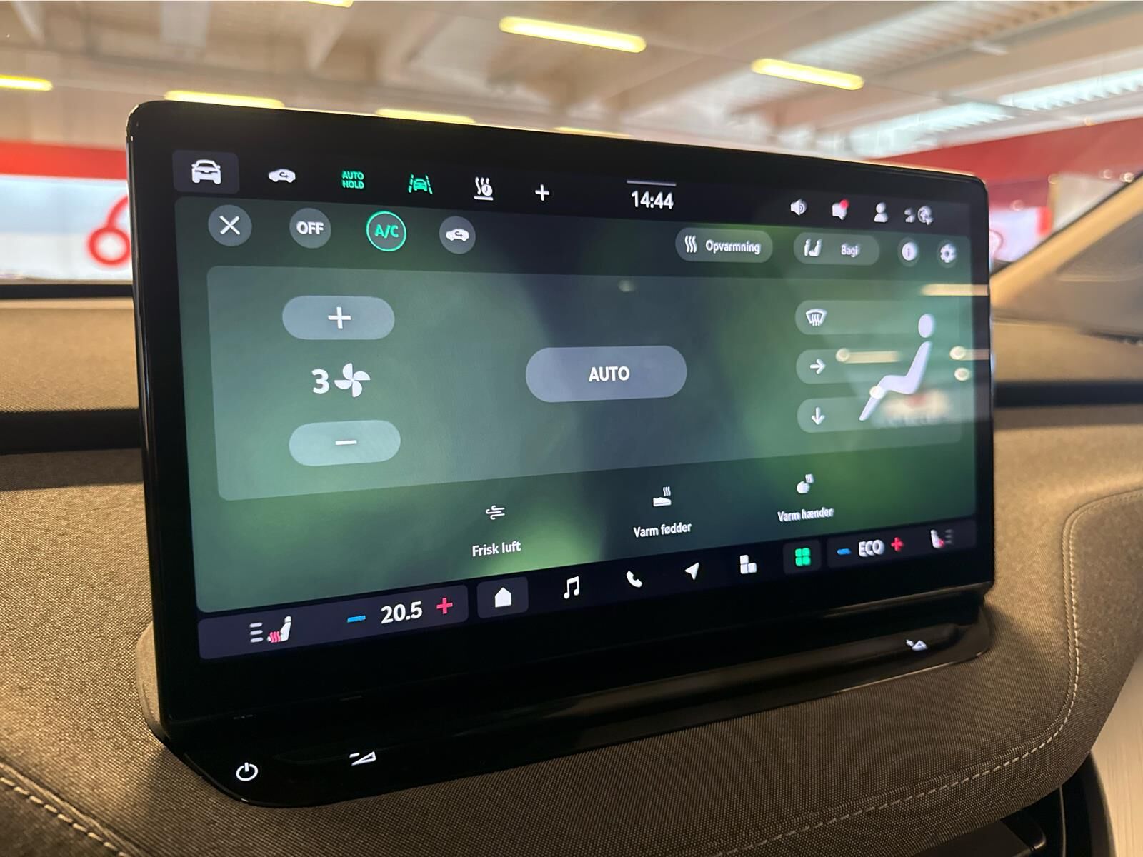 Billede af Skoda Enyaq iV 85x EL Premium 4x4 286HK 5d Aut.