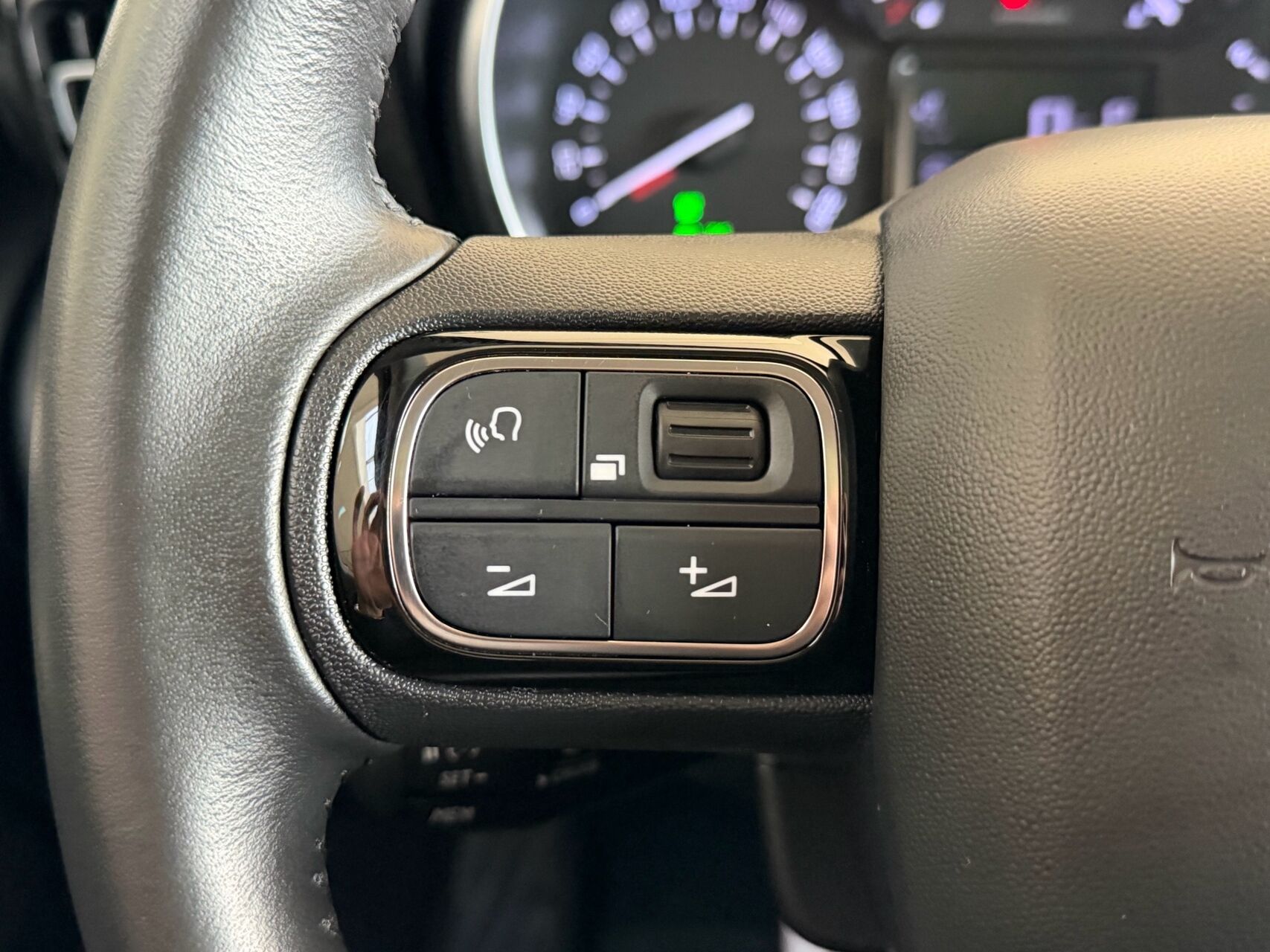 Billede af Citroën C3 Aircross 1,2 PureTech Shine Sport EAT6 130HK 5d 6g Aut.