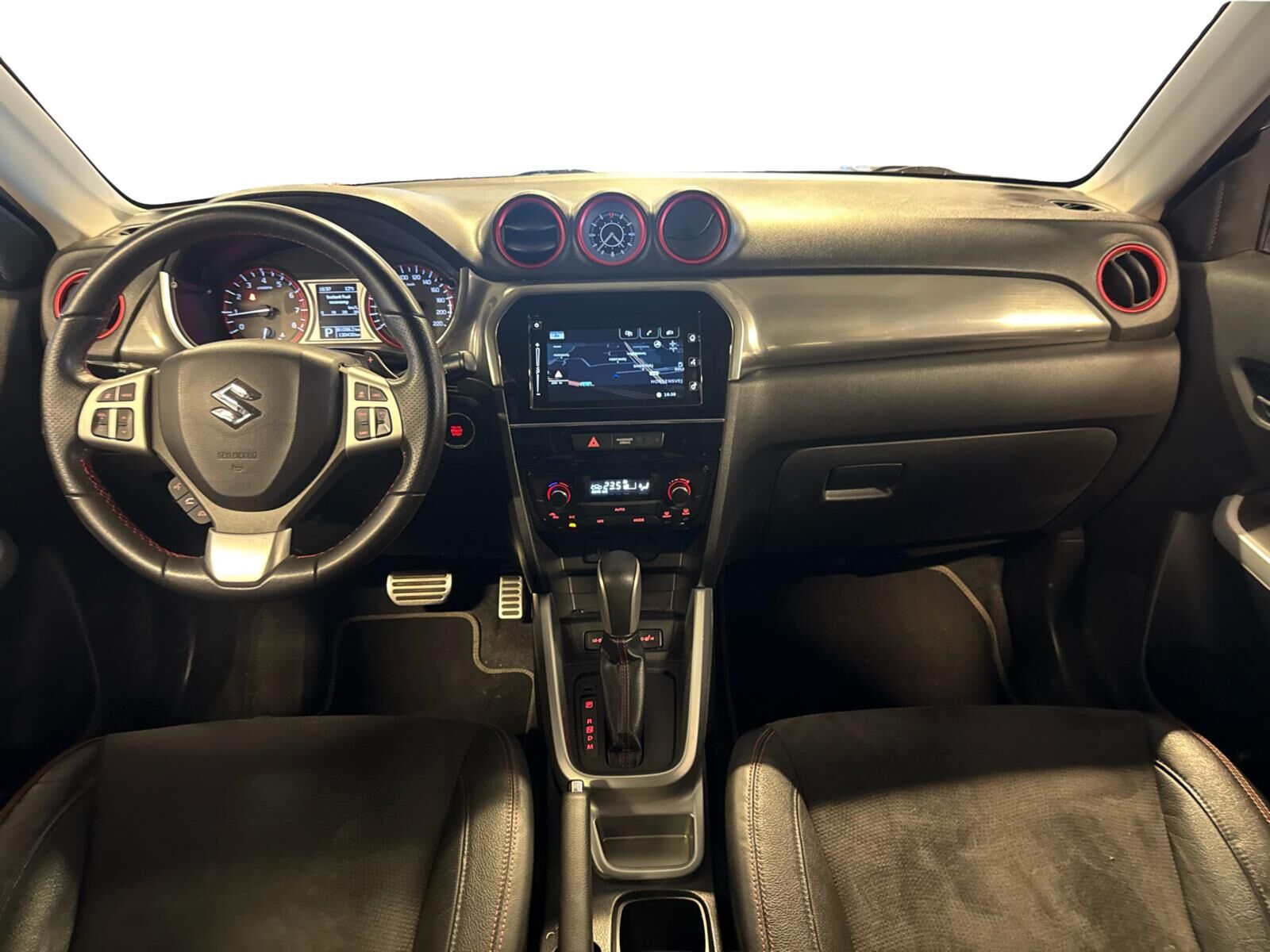 Billede af Suzuki Vitara 1,4 Boosterjet 140HK 5d 6g Aut.