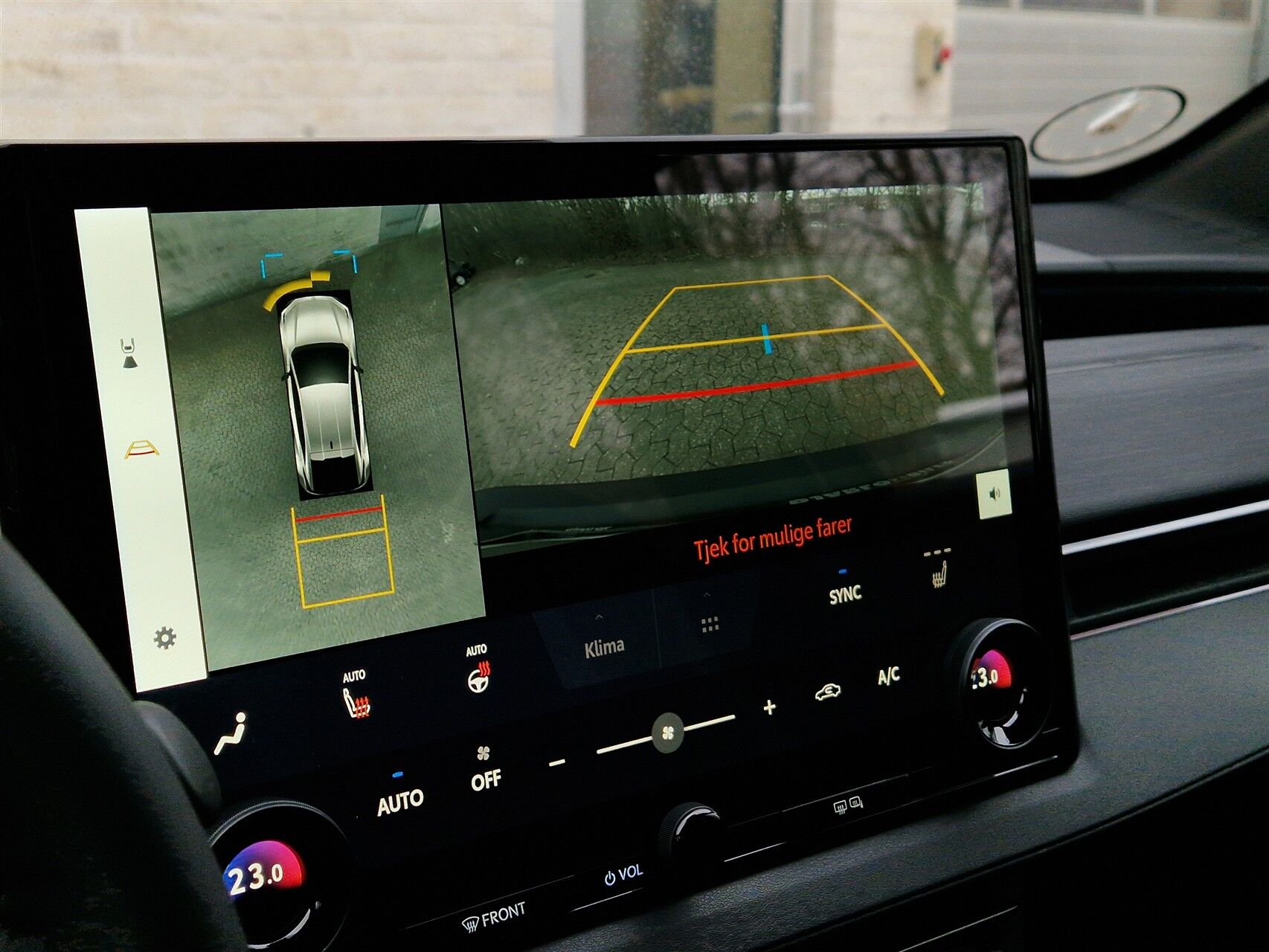 Billede af Toyota C-HR+ EL Executive AWD 343HK 5d Aut.