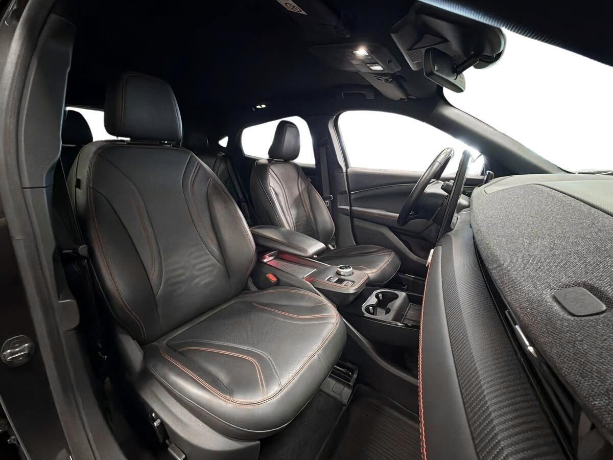 Billede af Ford Mustang Mach-E EL SR Premium AWD 269HK 5d Aut.