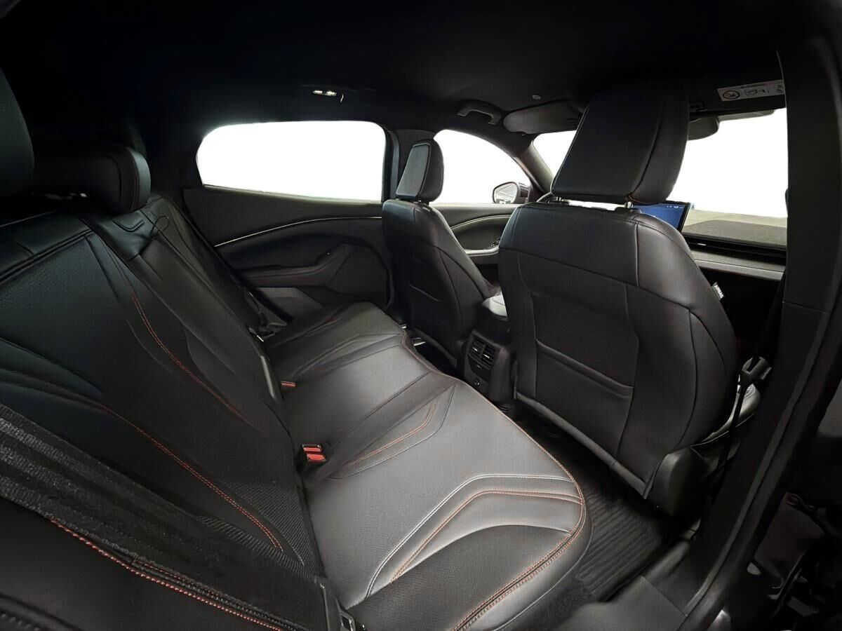 Billede af Ford Mustang Mach-E EL SR Premium AWD 269HK 5d Aut.