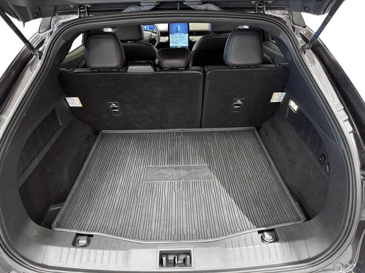 Billede af Ford Mustang Mach-E EL SR Premium AWD 269HK 5d Aut.