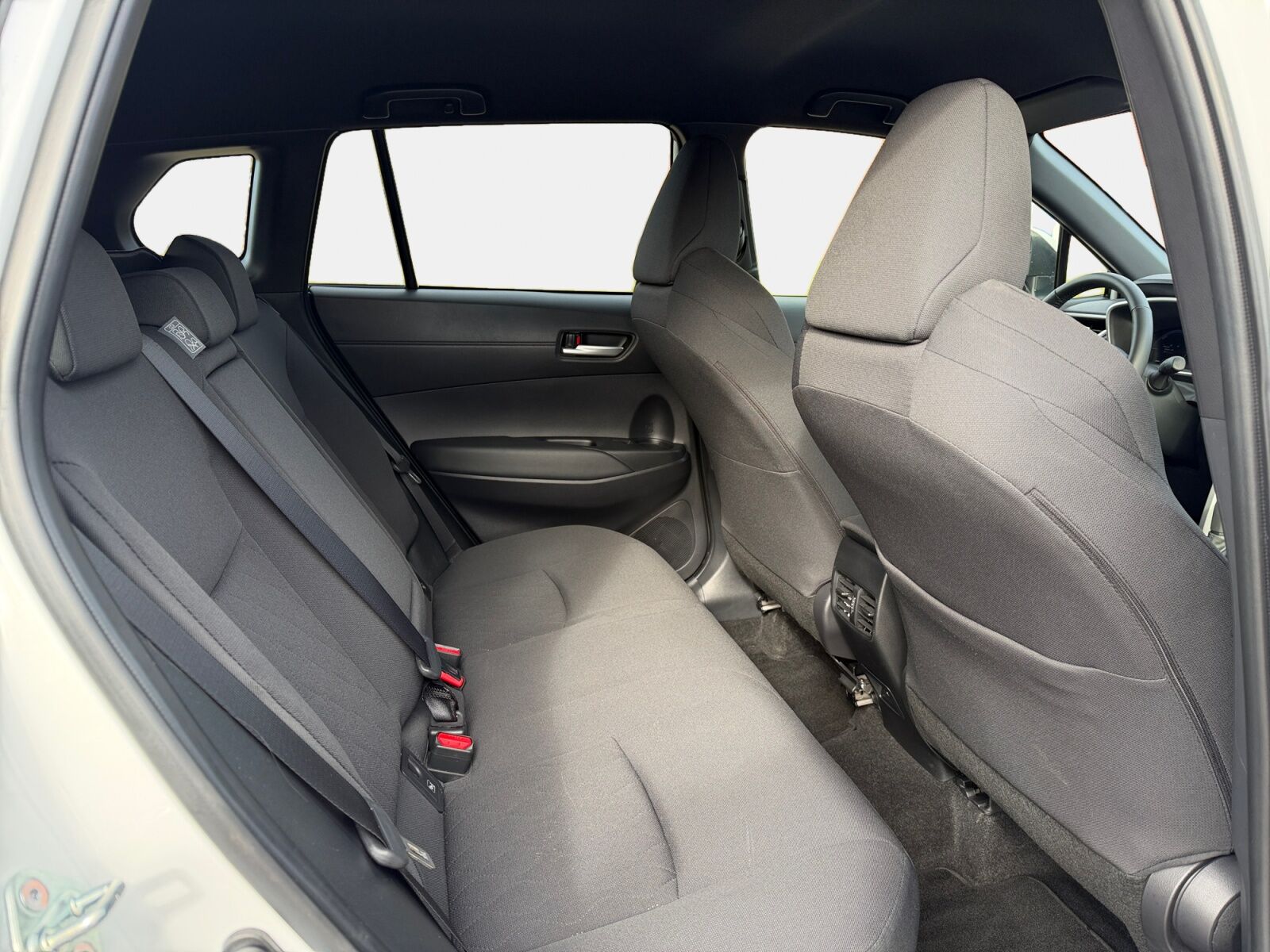 Billede af Toyota Corolla Cross 2,0 Hybrid Style Comfort E-CVT 197HK 5d Aut.