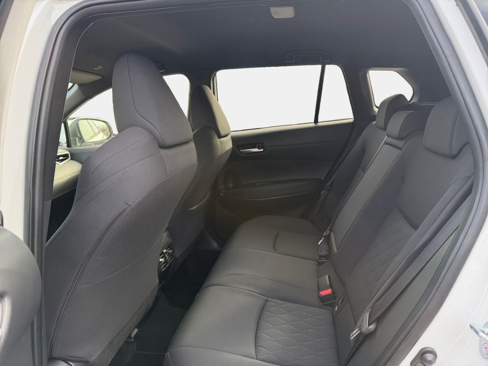 Billede af Toyota Corolla Cross 2,0 Hybrid Style Comfort E-CVT 197HK 5d Aut.