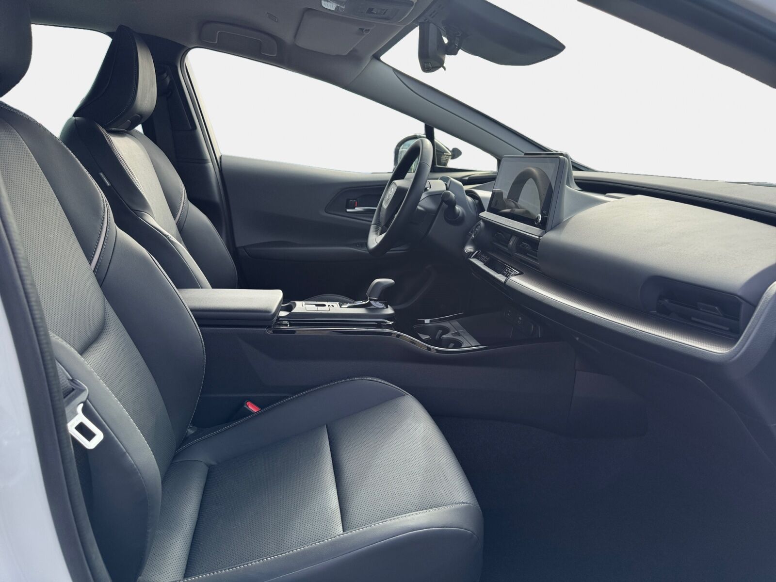 Billede af Toyota Prius Plug-in 2,0 Plugin-hybrid Executive 223HK 5d Aut.