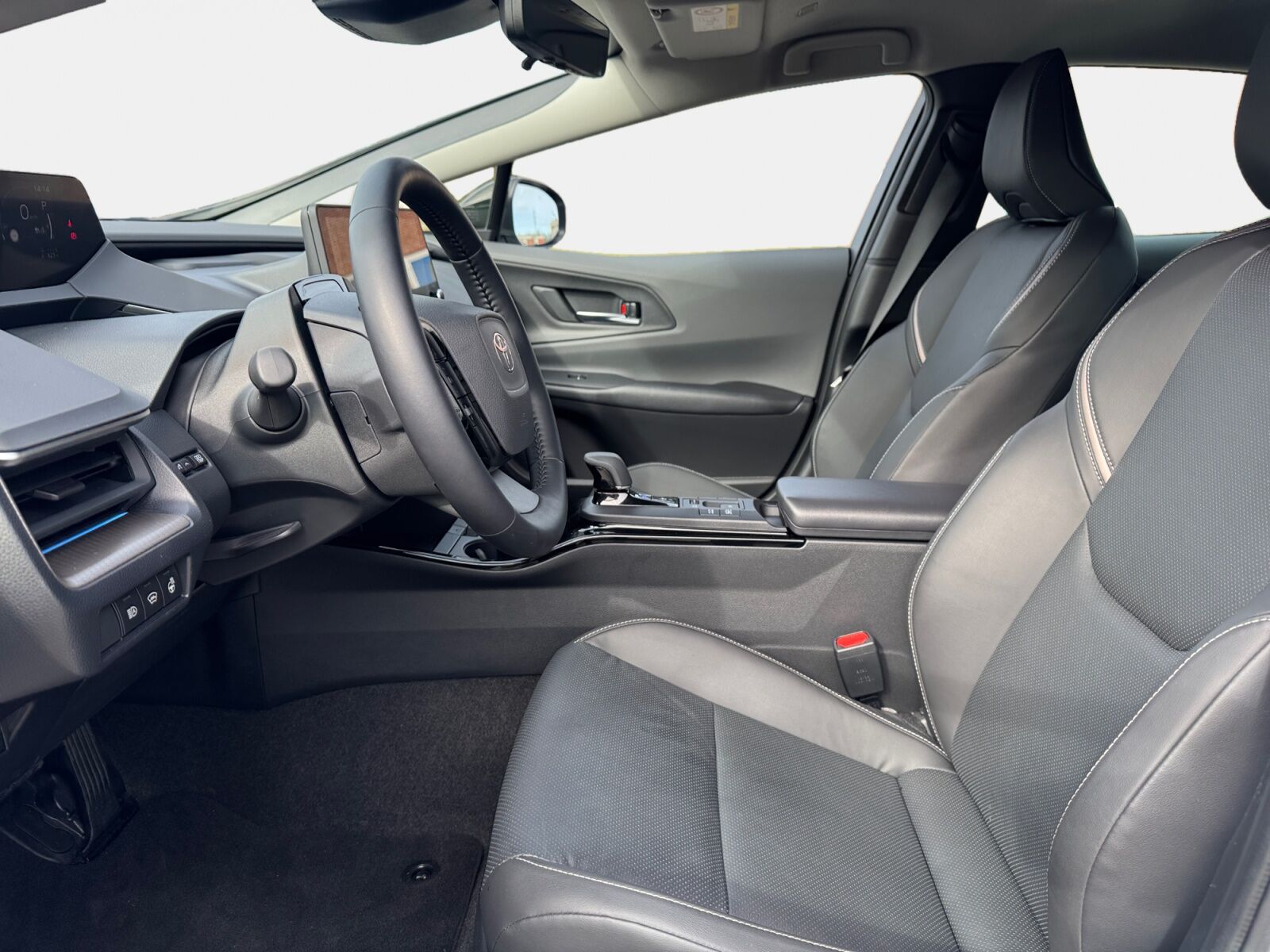 Billede af Toyota Prius Plug-in 2,0 Plugin-hybrid Executive 223HK 5d Aut.