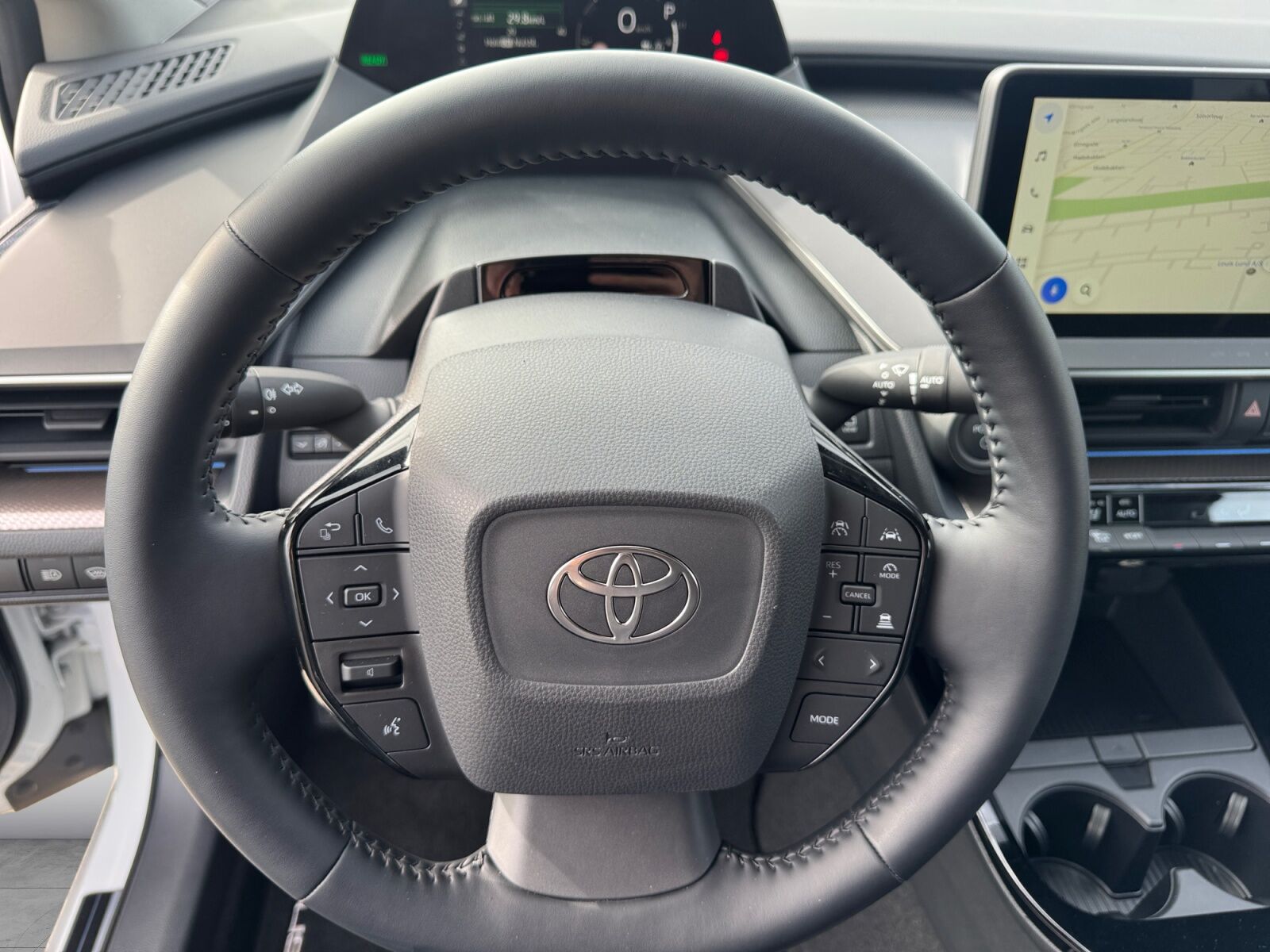 Billede af Toyota Prius Plug-in 2,0 Plugin-hybrid Executive 223HK 5d Aut.