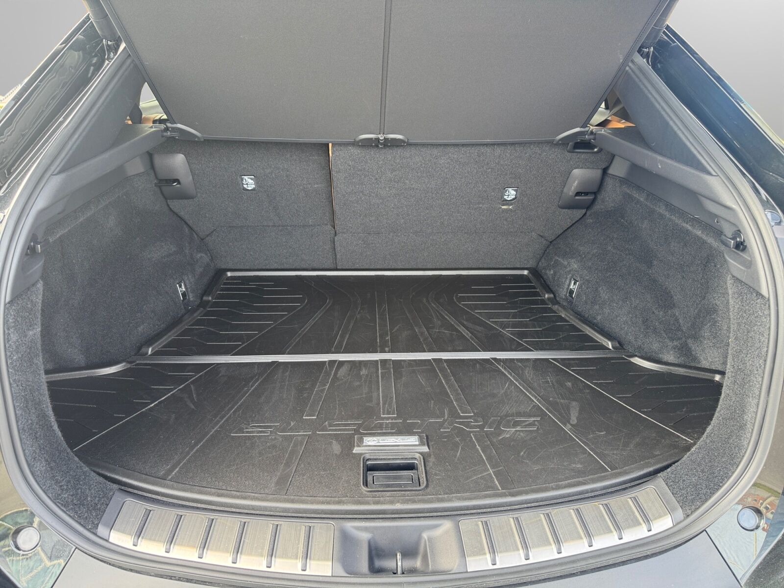 Billede af Lexus RZ 300e EL Executive 204HK 4d Aut.