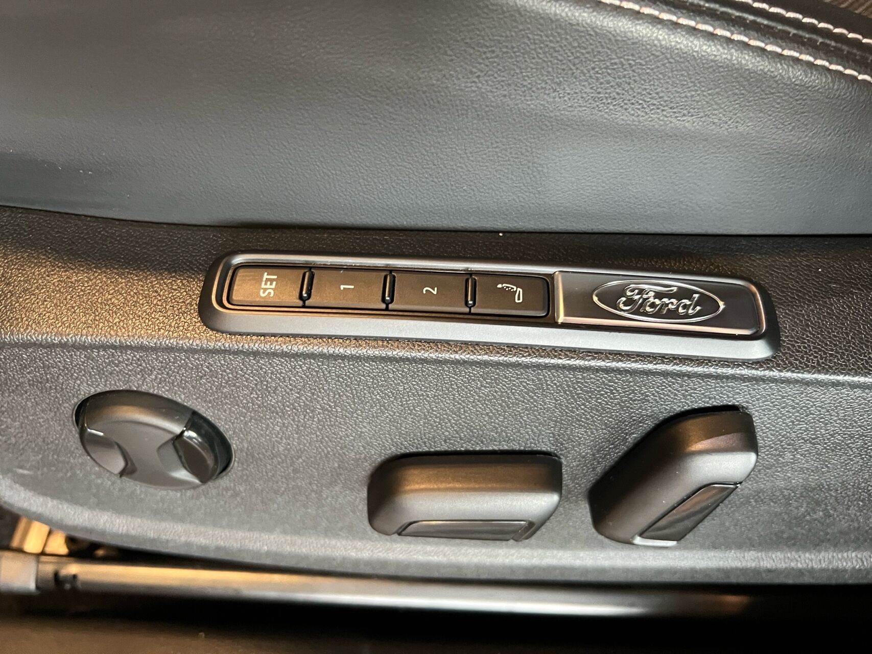 Billede af Ford Explorer EL UR Select RWD 286HK 5d Aut.