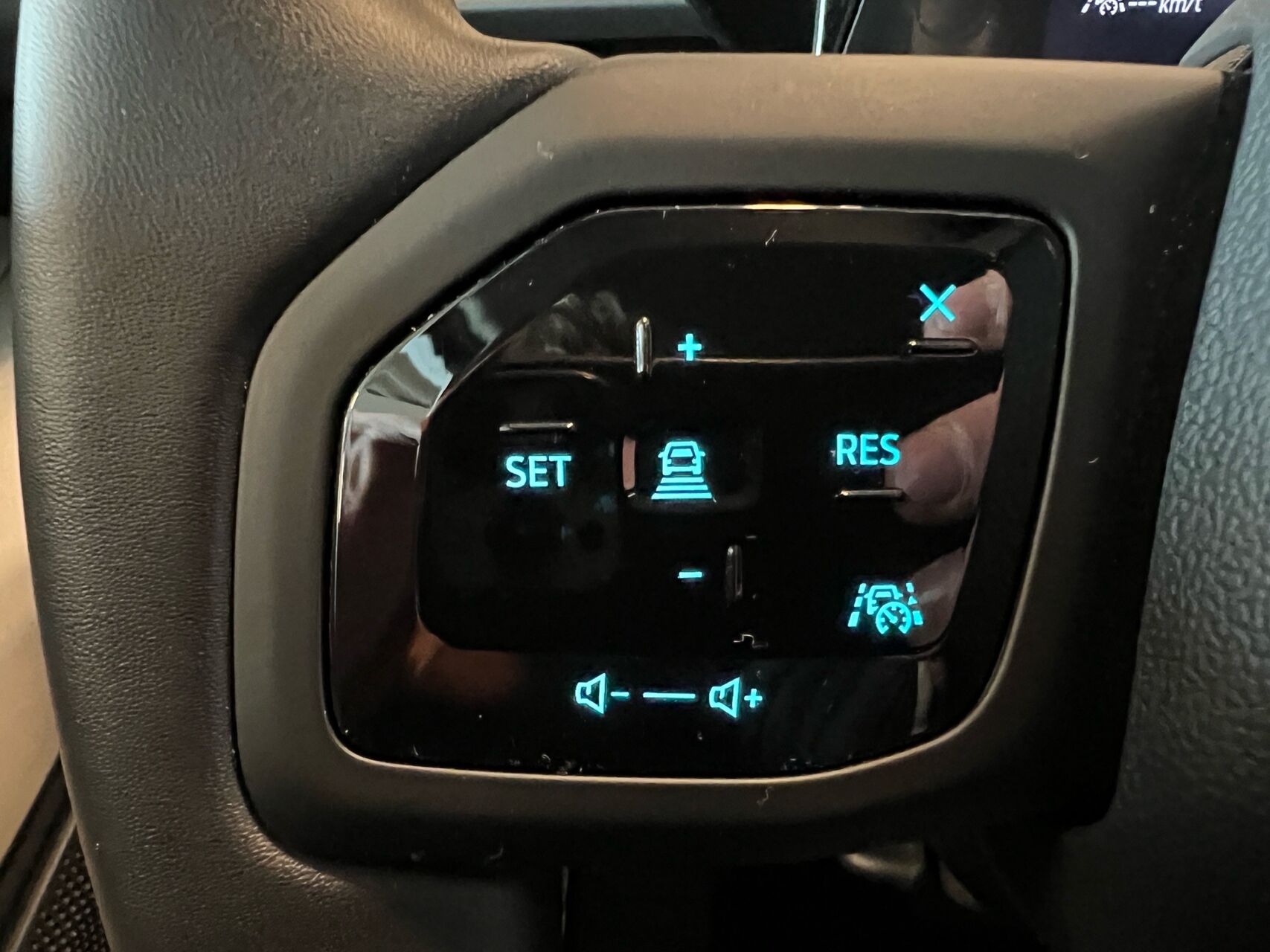 Billede af Ford Explorer EL UR Select RWD 286HK 5d Aut.