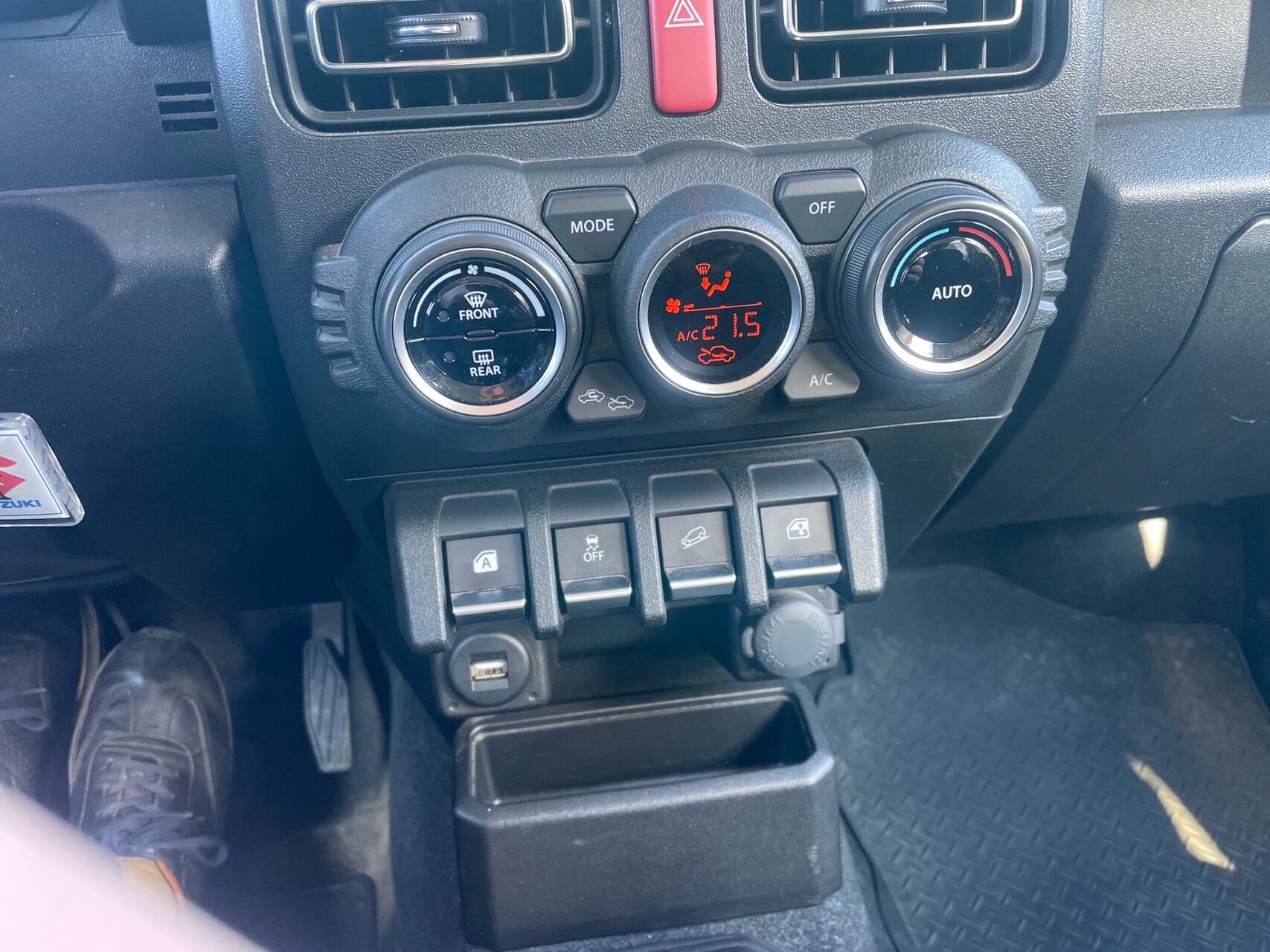 Billede af Suzuki Jimny 1,5 Adventure AllGrip 102HK 3d