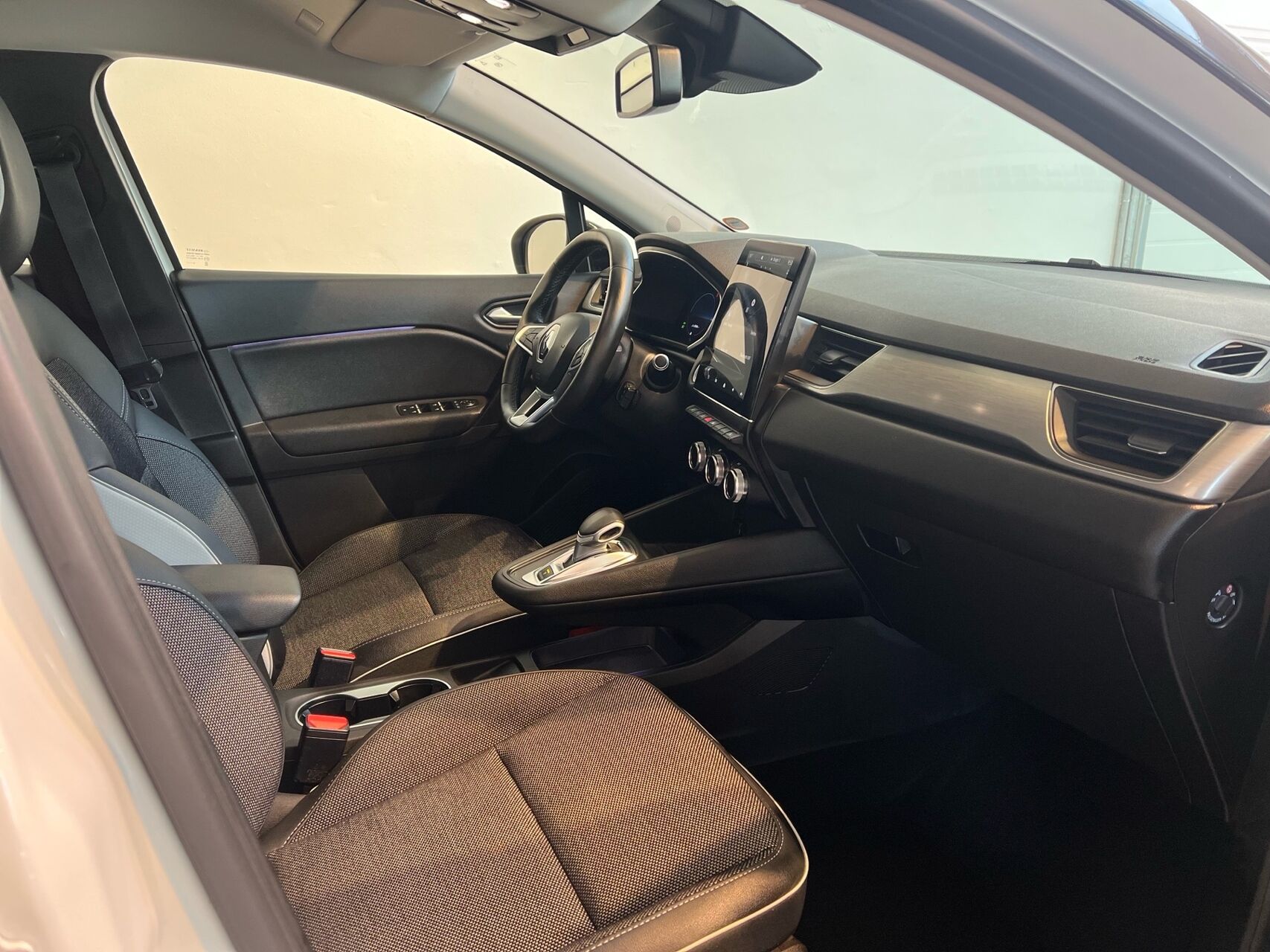 Billede af Renault Captur 1,6 E-TECH  Plugin-hybrid Intens 160HK 5d Aut.