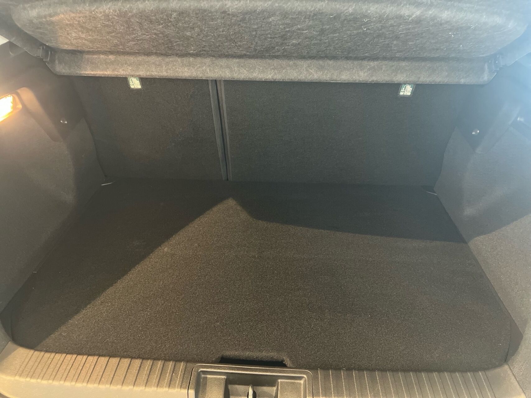 Billede af Renault Captur 1,6 E-TECH  Plugin-hybrid Intens 160HK 5d Aut.