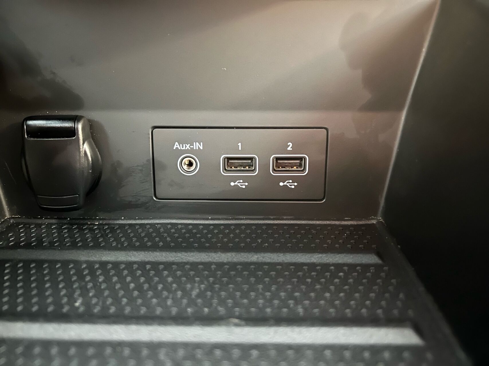 Billede af Renault Captur 1,6 E-TECH  Plugin-hybrid Intens 160HK 5d Aut.