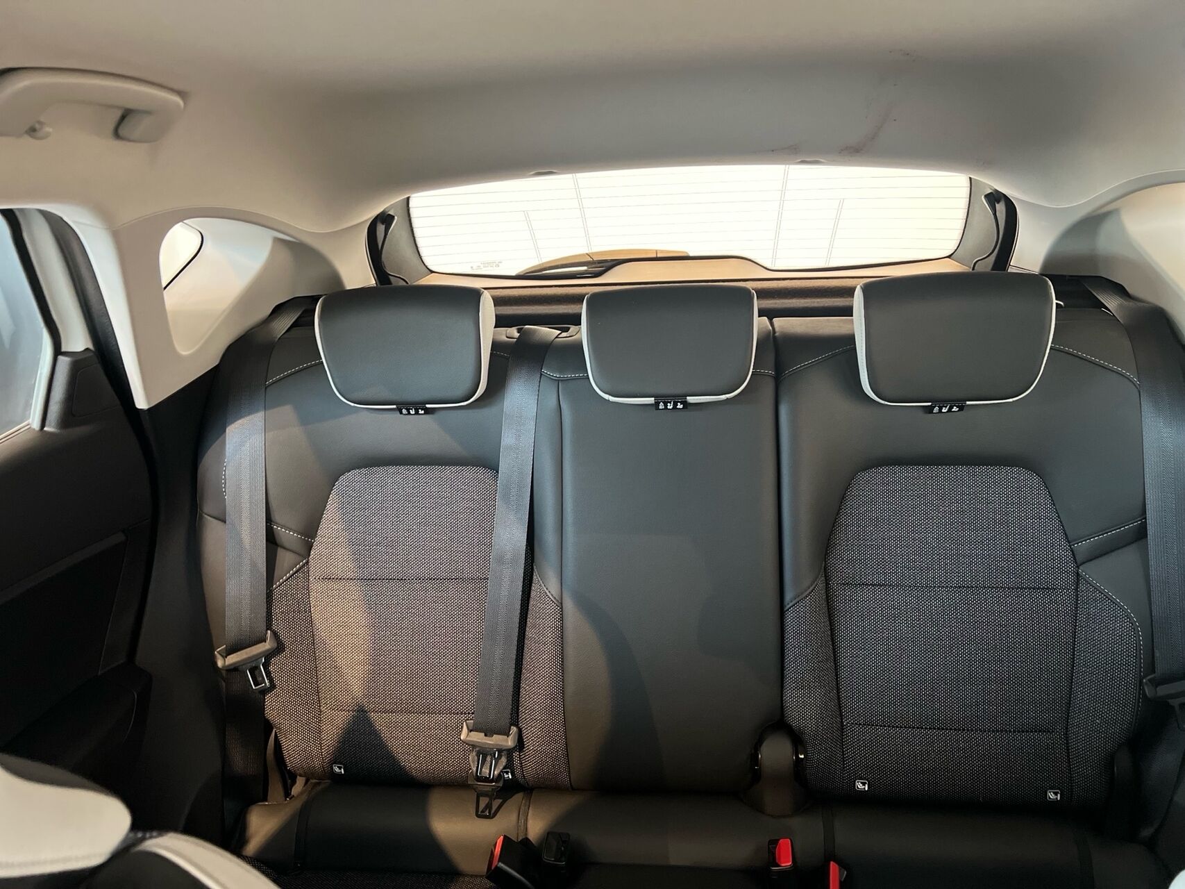 Billede af Renault Captur 1,6 E-TECH  Plugin-hybrid Intens 160HK 5d Aut.