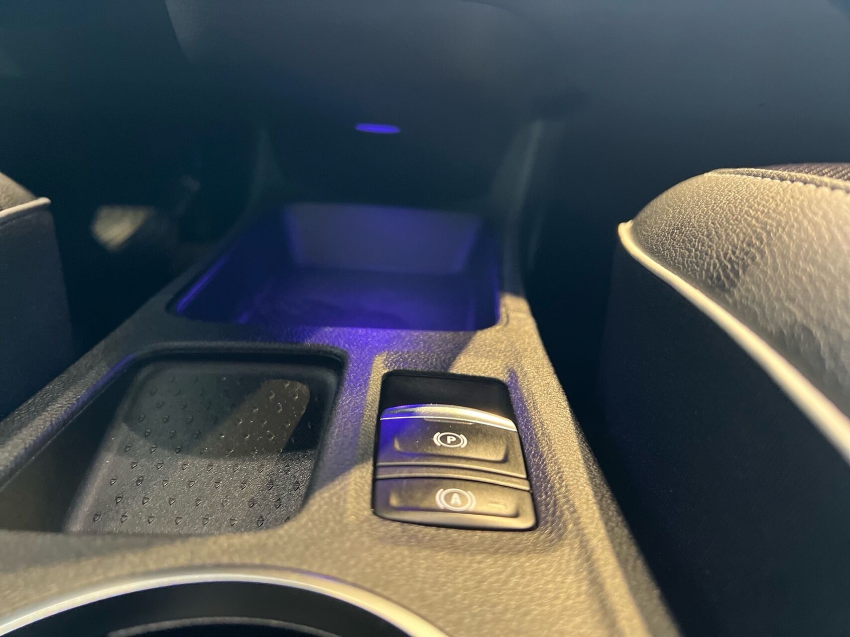 Billede af Renault Captur 1,6 E-TECH  Plugin-hybrid Intens 160HK 5d Aut.