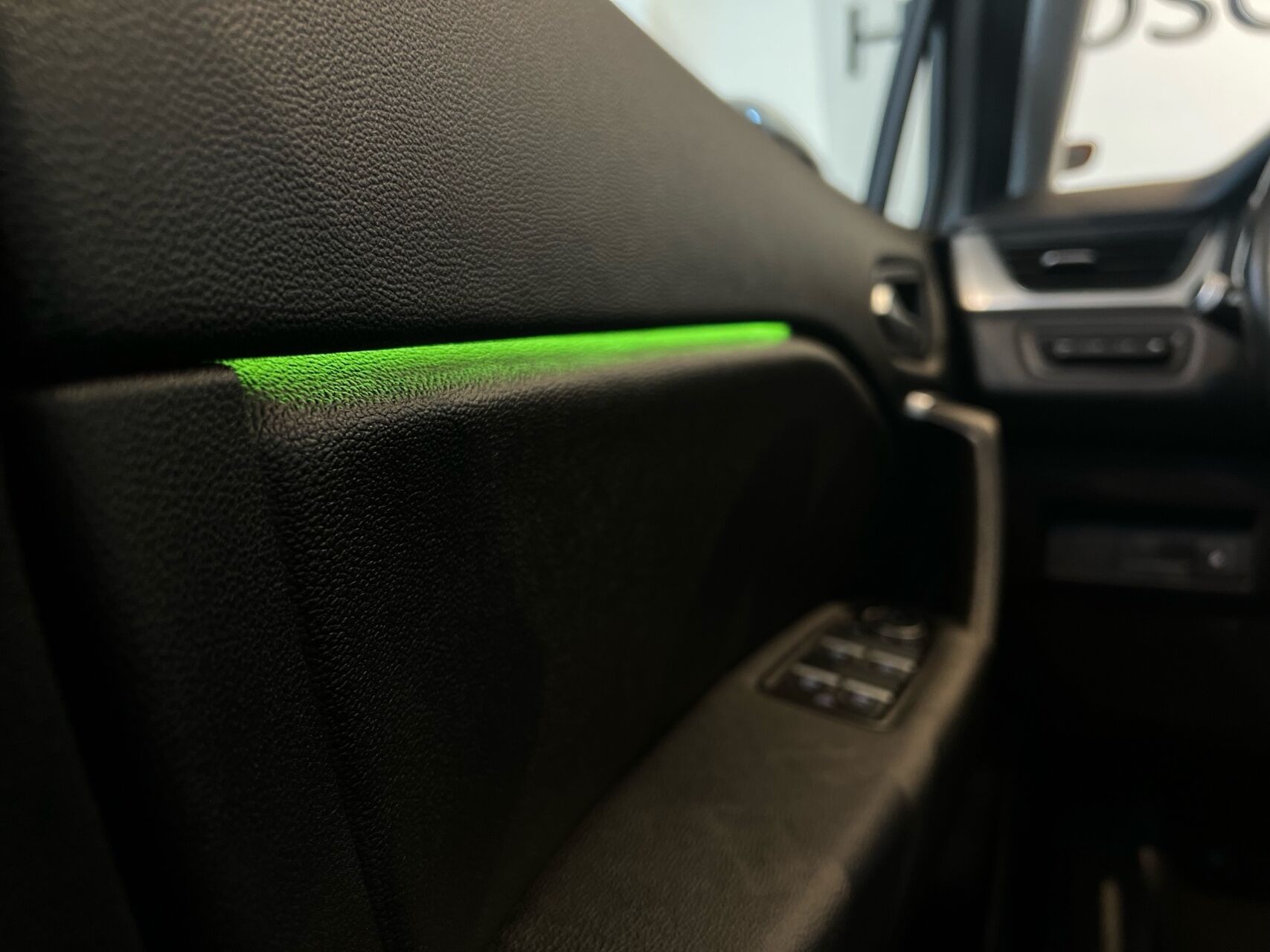 Billede af Renault Captur 1,6 E-TECH  Plugin-hybrid Intens 160HK 5d Aut.