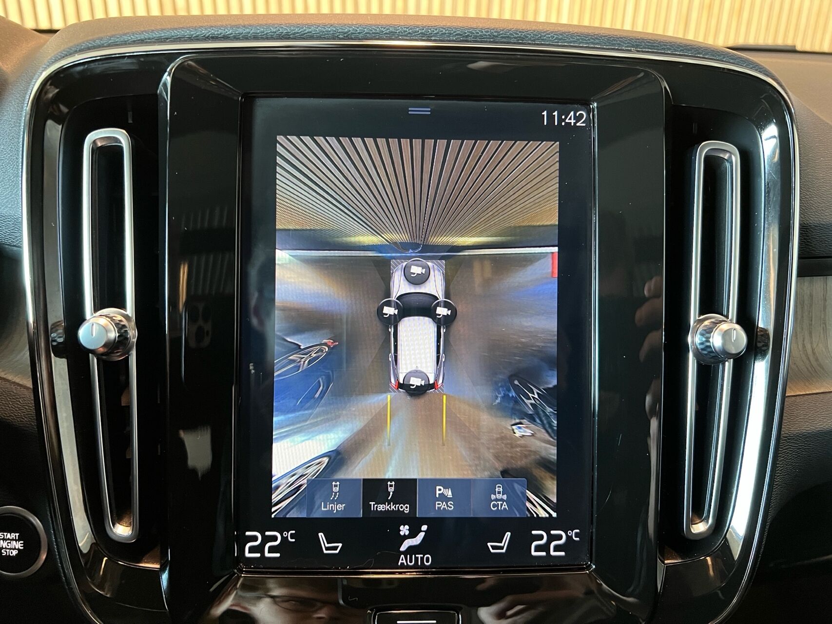 Billede af Volvo XC40 2,0 D4 Inscription AWD 190HK 5d 8g Aut.