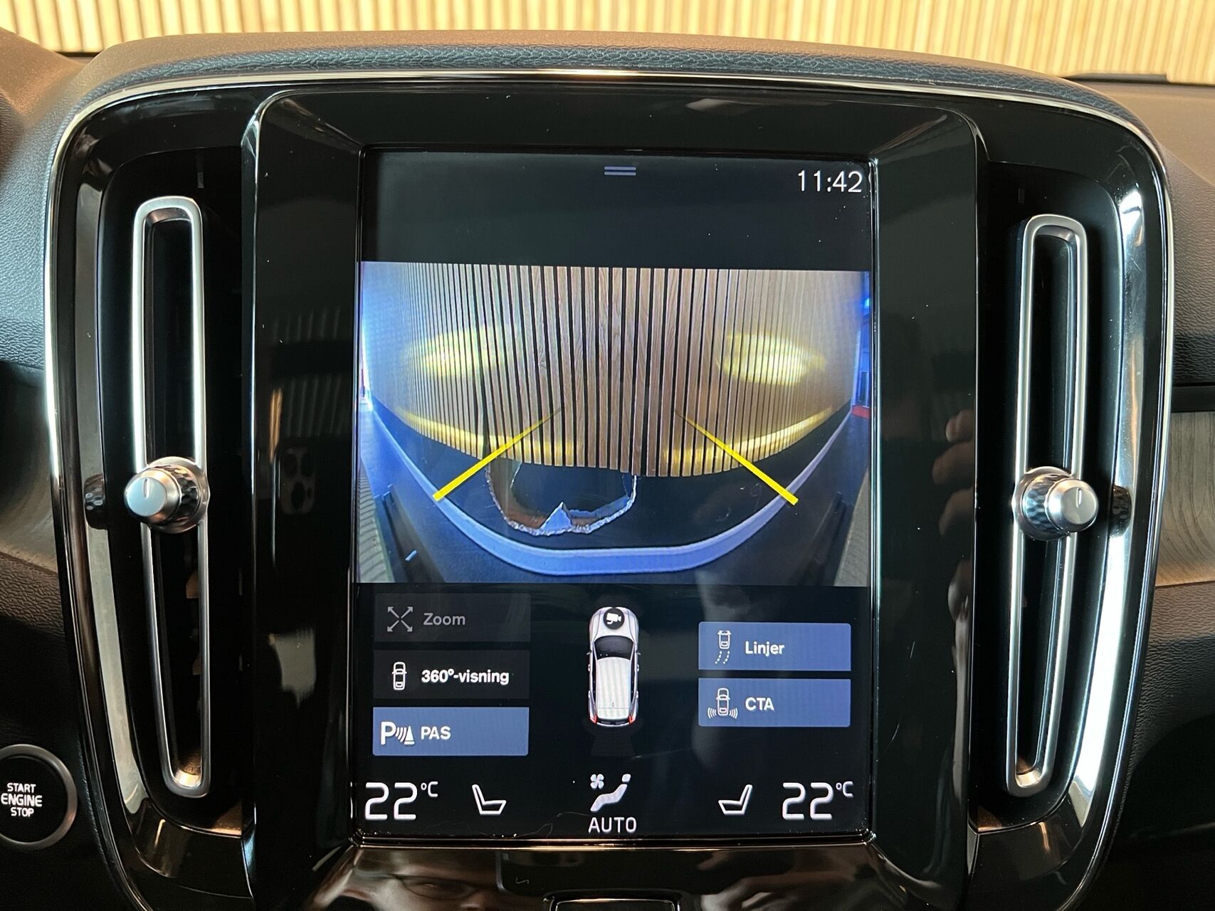 Billede af Volvo XC40 2,0 D4 Inscription AWD 190HK 5d 8g Aut.