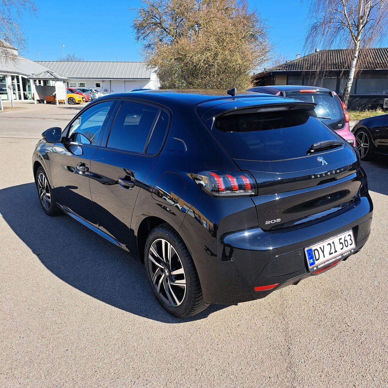 Billede af Peugeot 208 1,2 PureTech Black Selection 100HK 5d 6g