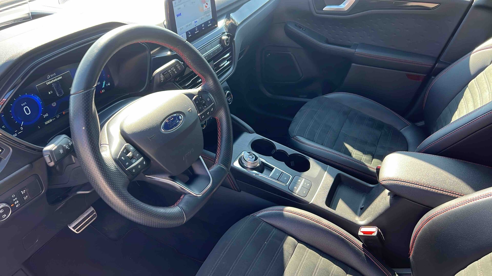 Billede af Ford Kuga 2,5 Plugin-hybrid ST-Line X CVT 225HK 5d Trinl. Gear