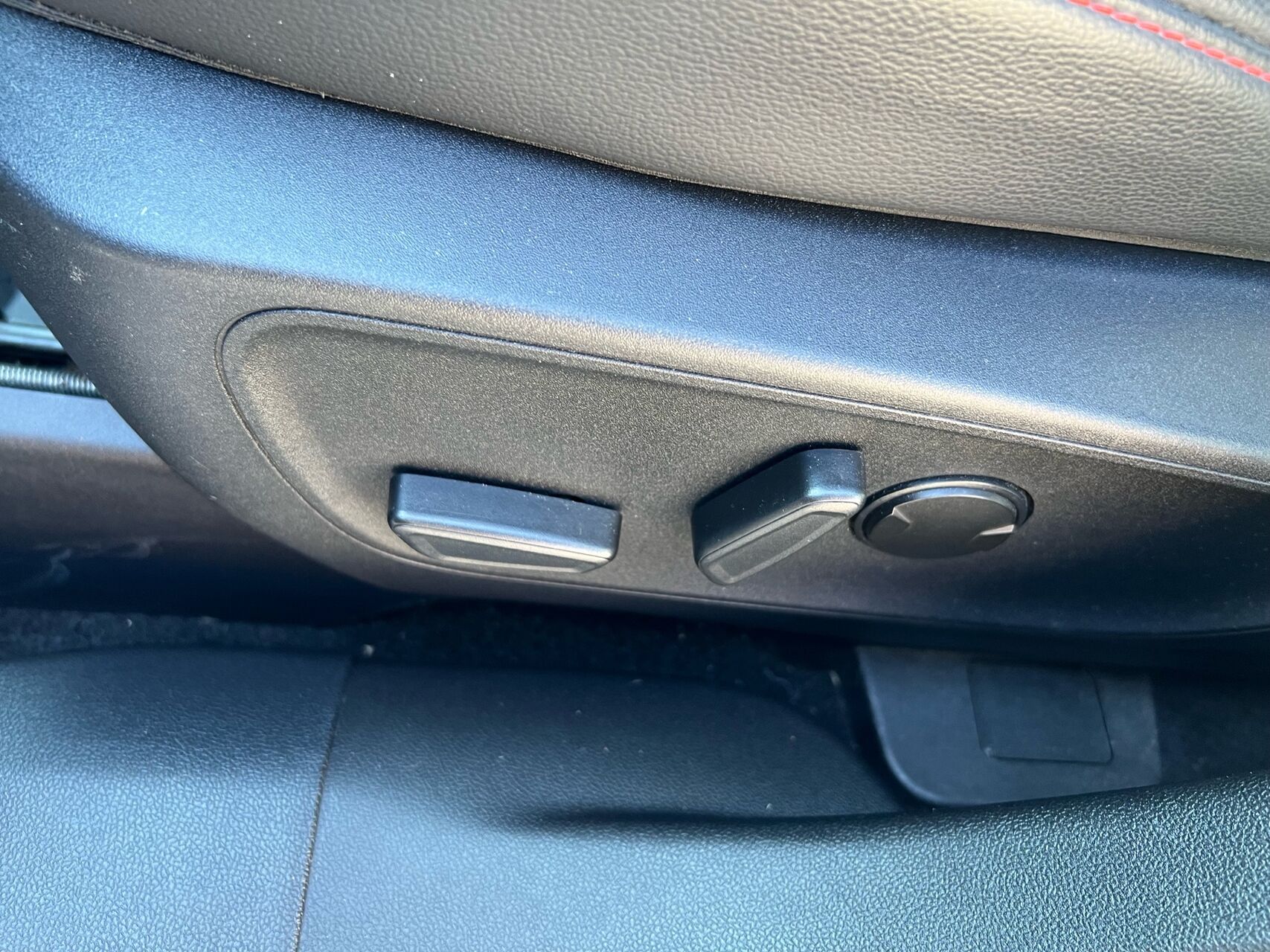 Billede af Ford Kuga 2,5 Plugin-hybrid ST-Line X CVT 225HK 5d Trinl. Gear