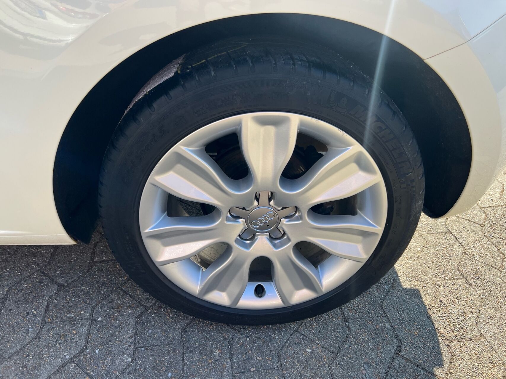 Billede af Audi A1 1,4 TFSI Ambition S Tronic 122HK 3d Aut.