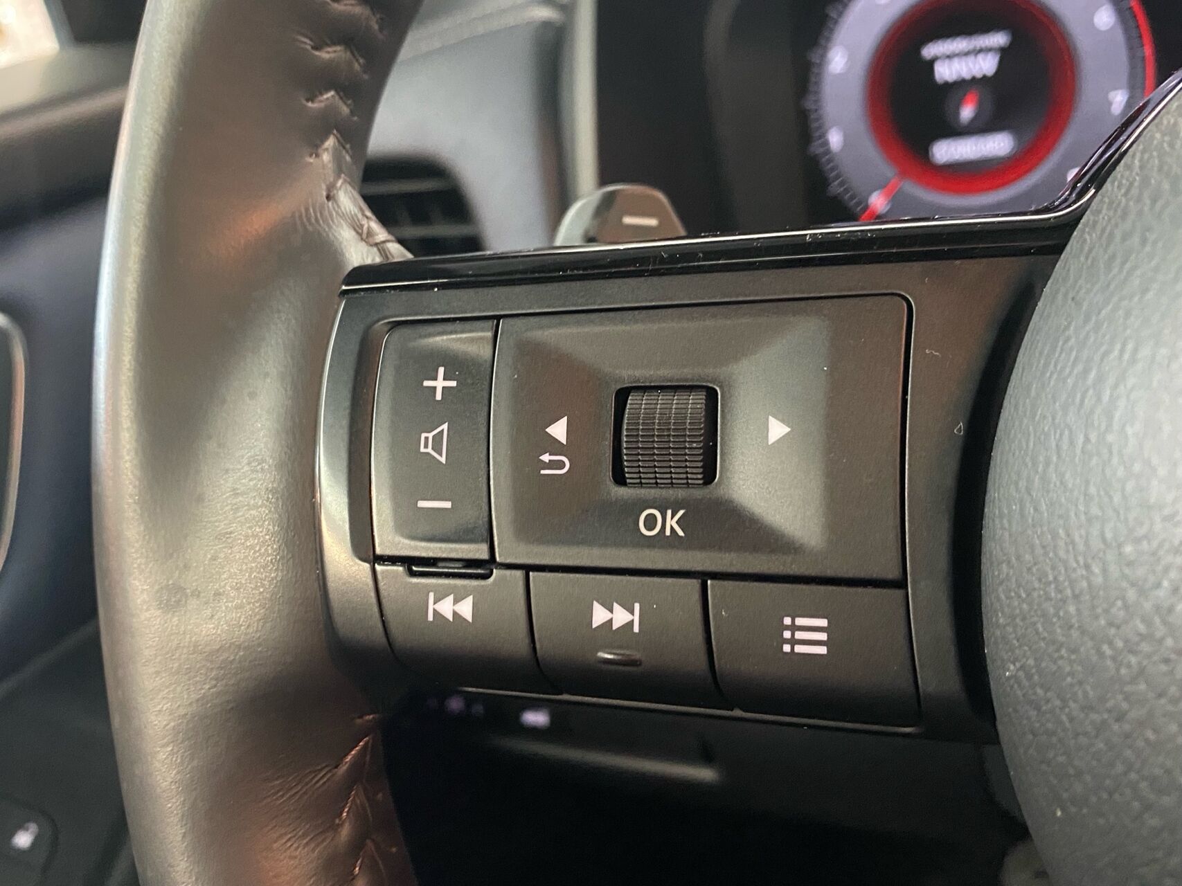 Billede af Nissan Qashqai 1,3 MHEV  Mild hybrid Tekna+ X-Tronic 158HK 5d 7g Aut.