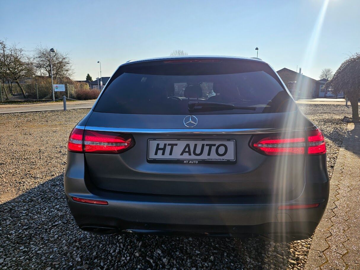 Billede af Mercedes-Benz E43 AMG T 3,0 V6 4Matic 9G-Tronic 401HK Stc Aut.