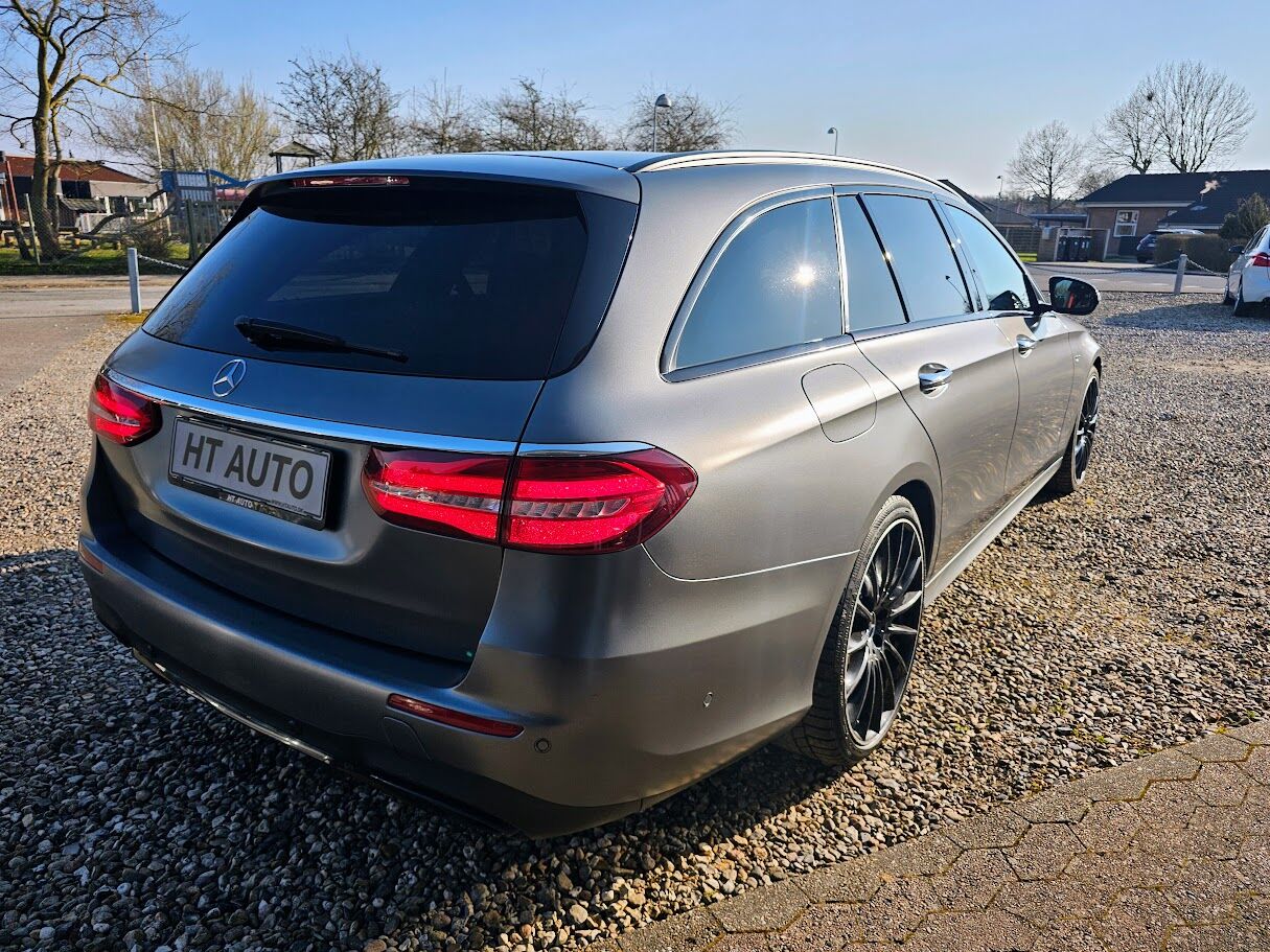 Billede af Mercedes-Benz E43 AMG T 3,0 V6 4Matic 9G-Tronic 401HK Stc Aut.