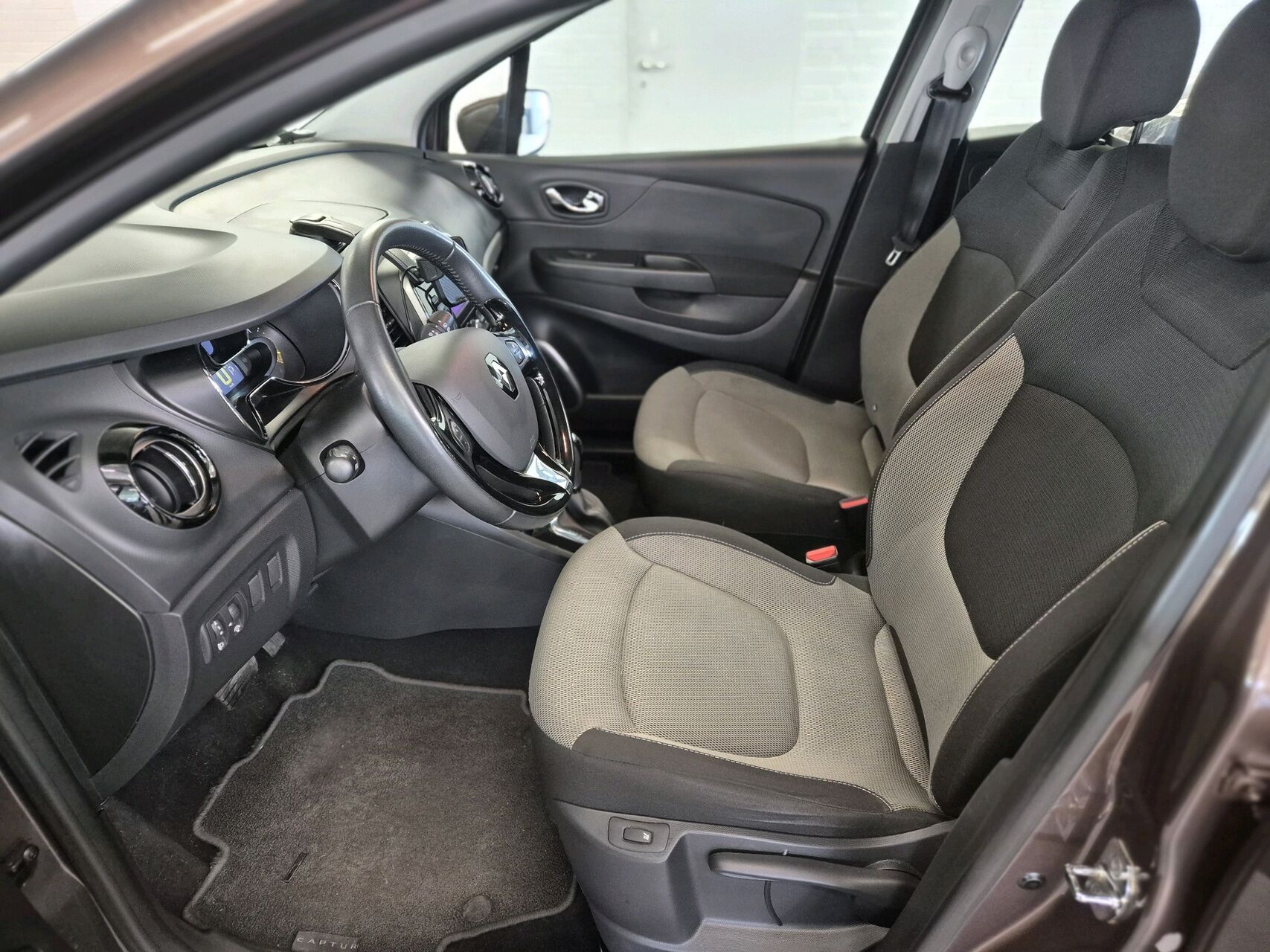 Billede af Renault Captur 1,2 TCE Formula Edition EDC 120HK 5d 6g Aut.