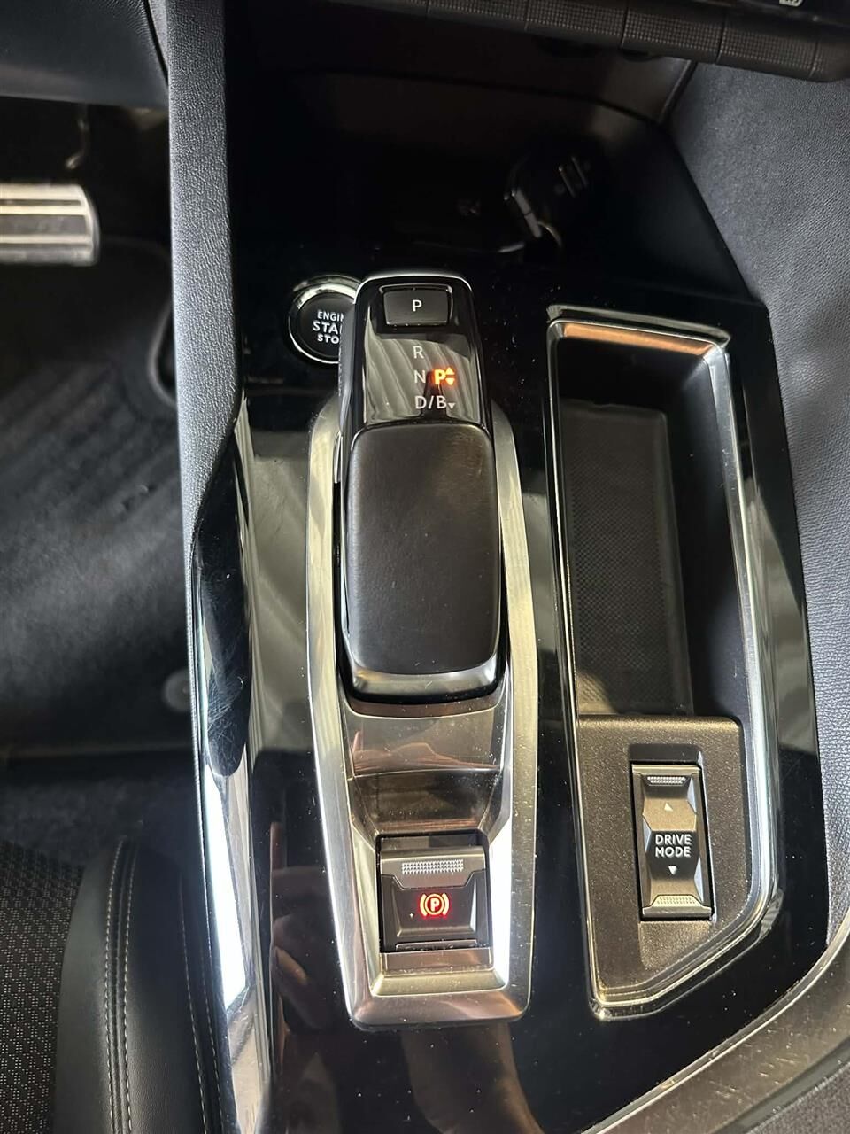 Billede af Peugeot 3008 1,6 Plugin-hybrid GT EAT8 225HK 5d 8g Aut.