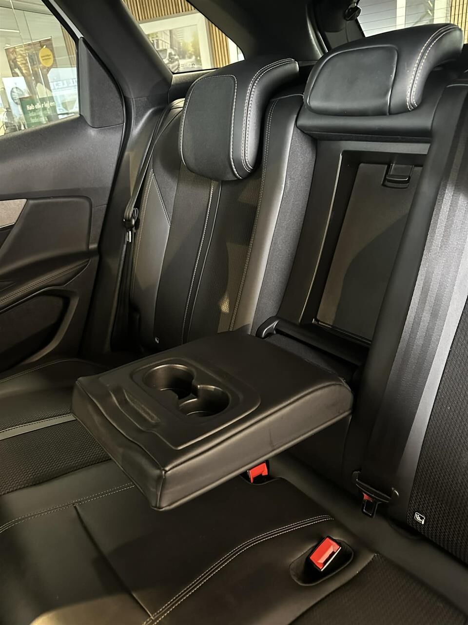 Billede af Peugeot 3008 1,6 Plugin-hybrid GT EAT8 225HK 5d 8g Aut.