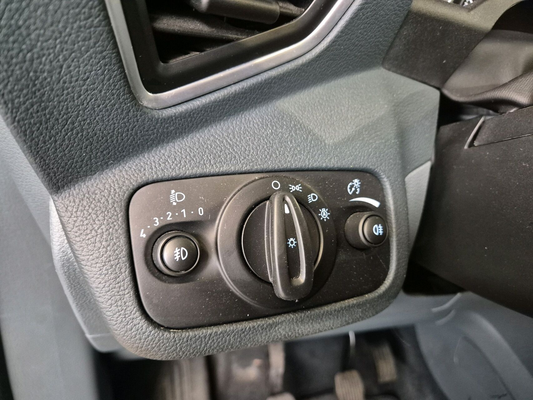 Billede af Ford Grand C-MAX 1,0 EcoBoost Titanium 125HK 6g